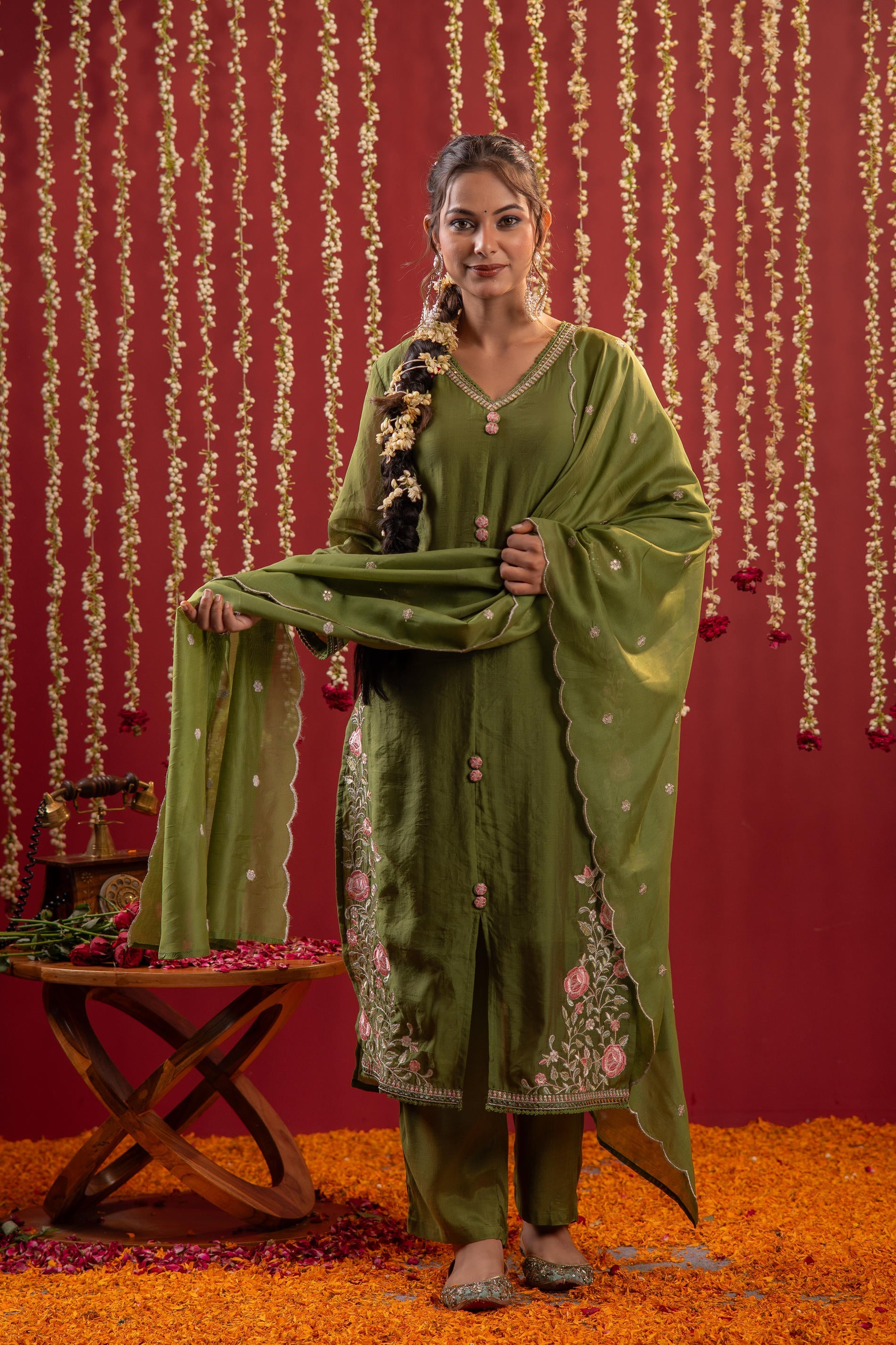 Mehndi Greenembroidered Kurta Set With Dupatta