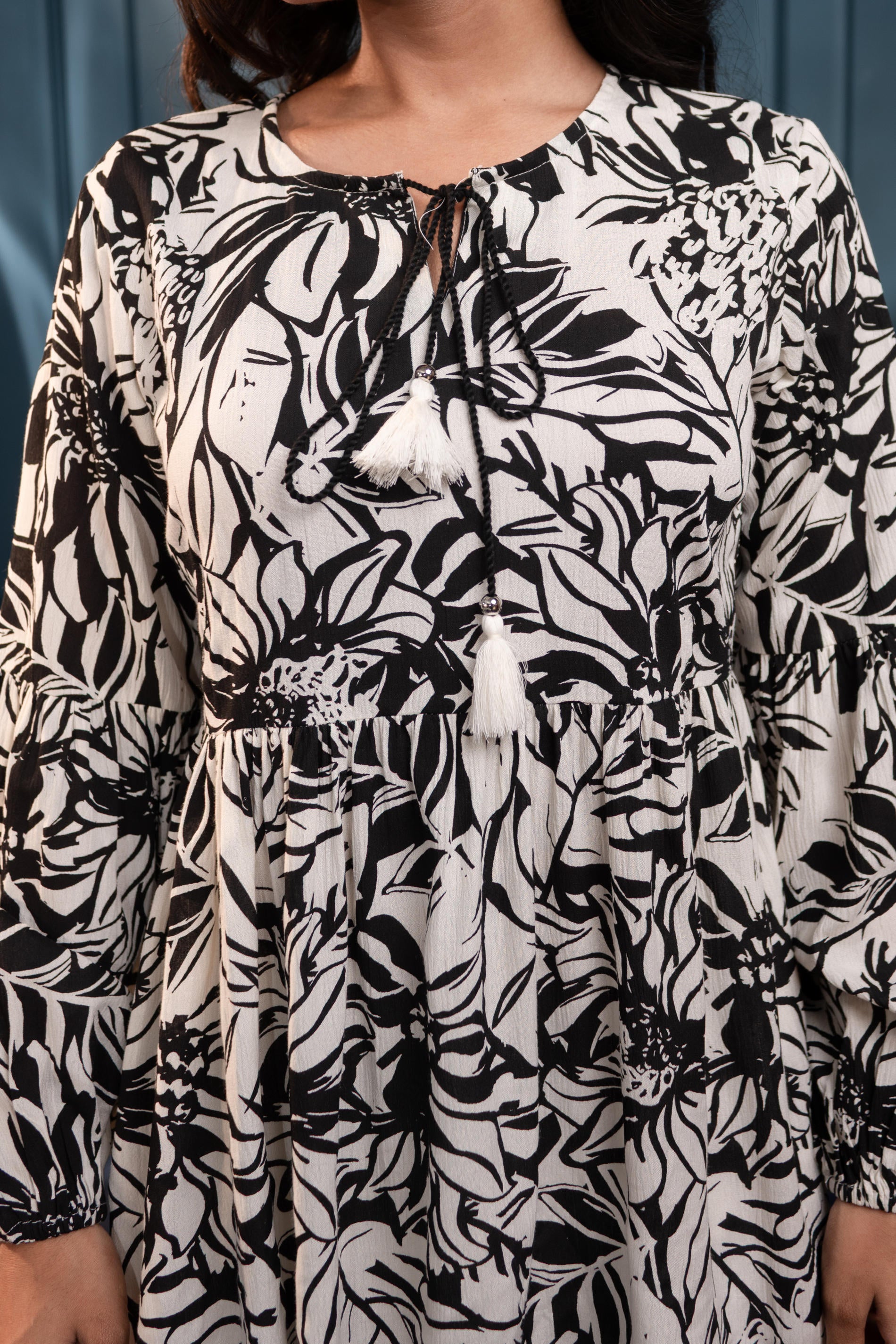 White Floral Printed Viscose GaThread Tunic with Dori Tie
