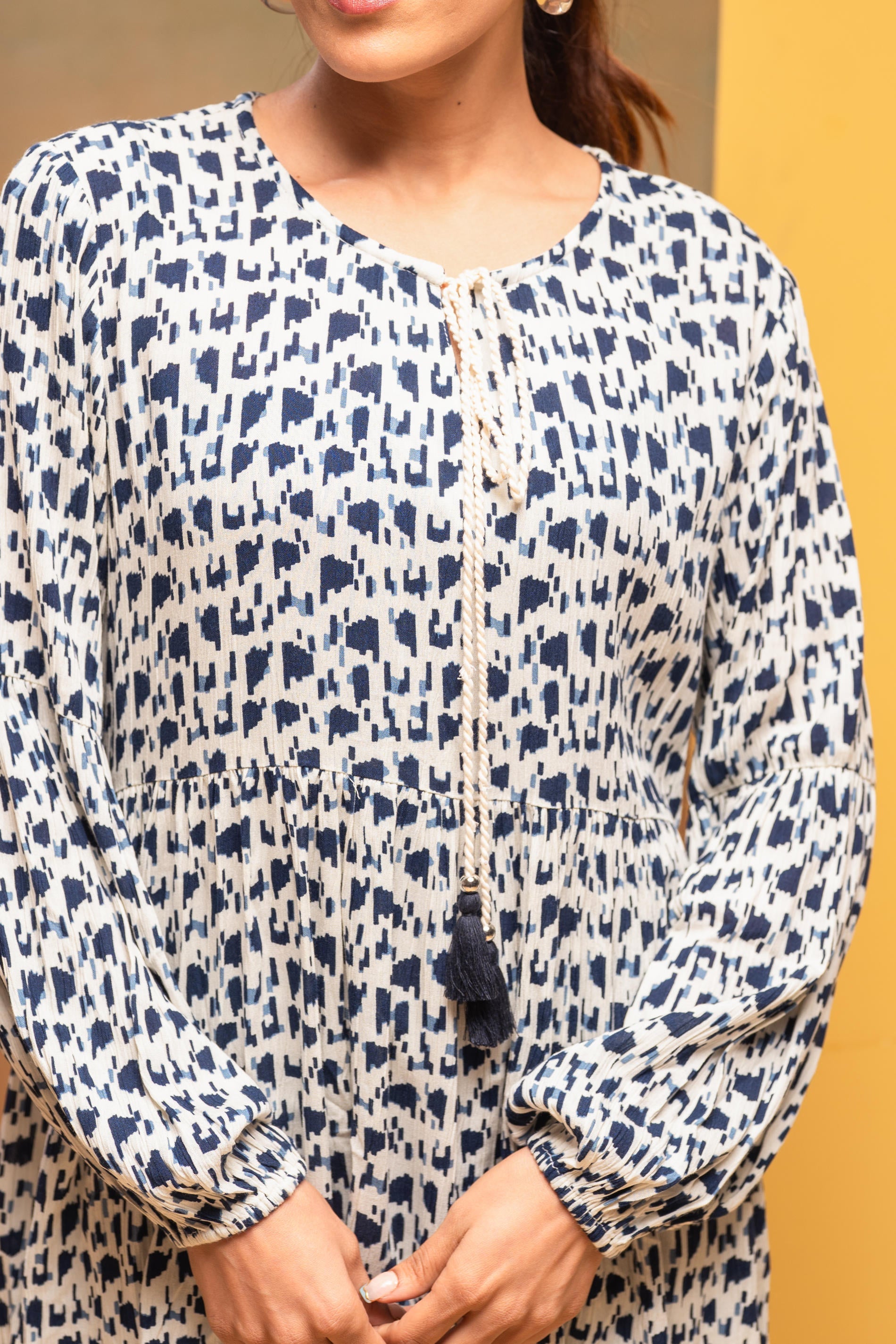 Women's Offwhite & Navy Floral Viscose Tunic with Gathered