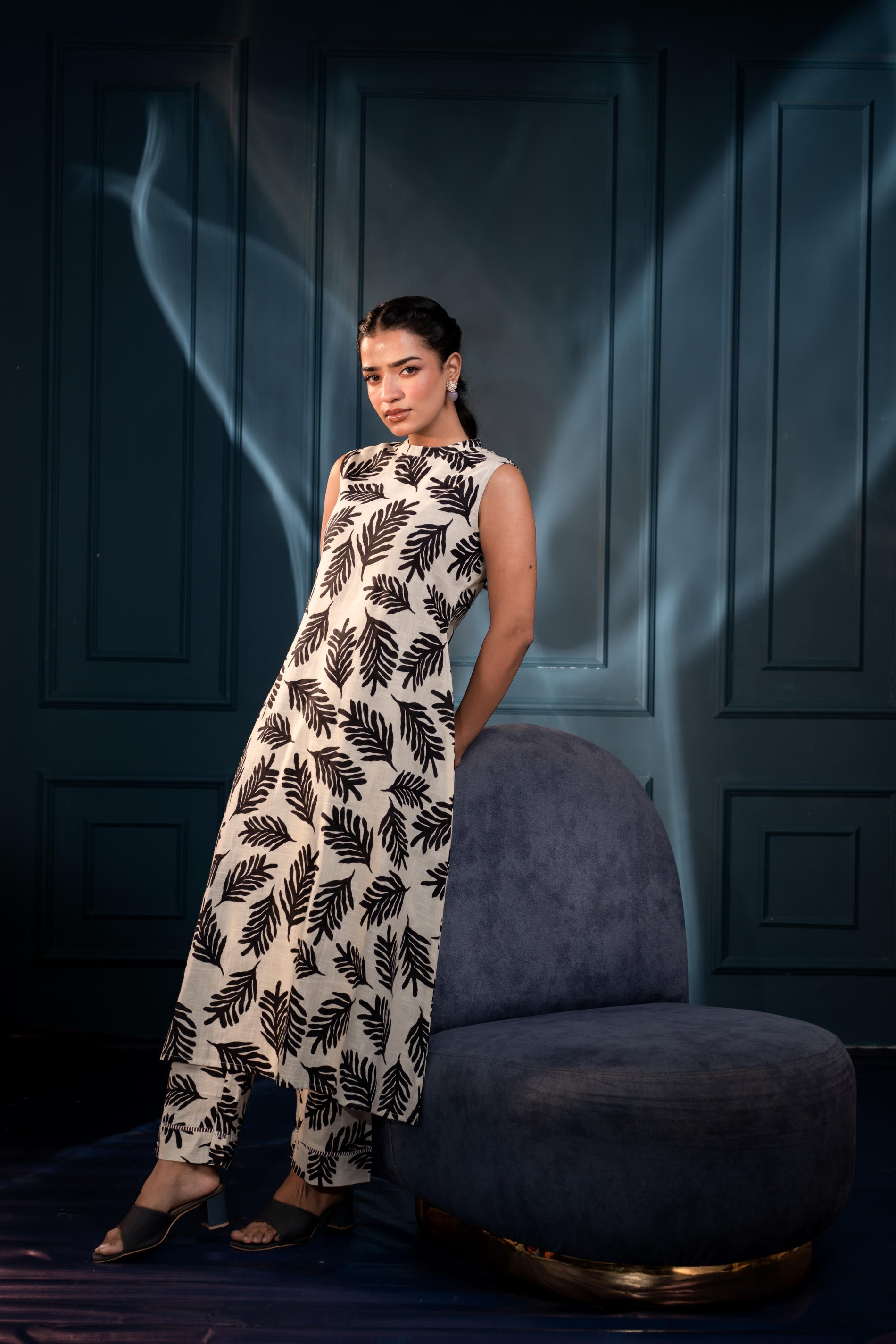 Women's Black Floral Cotton Co-ord Set with Kurta & Pants