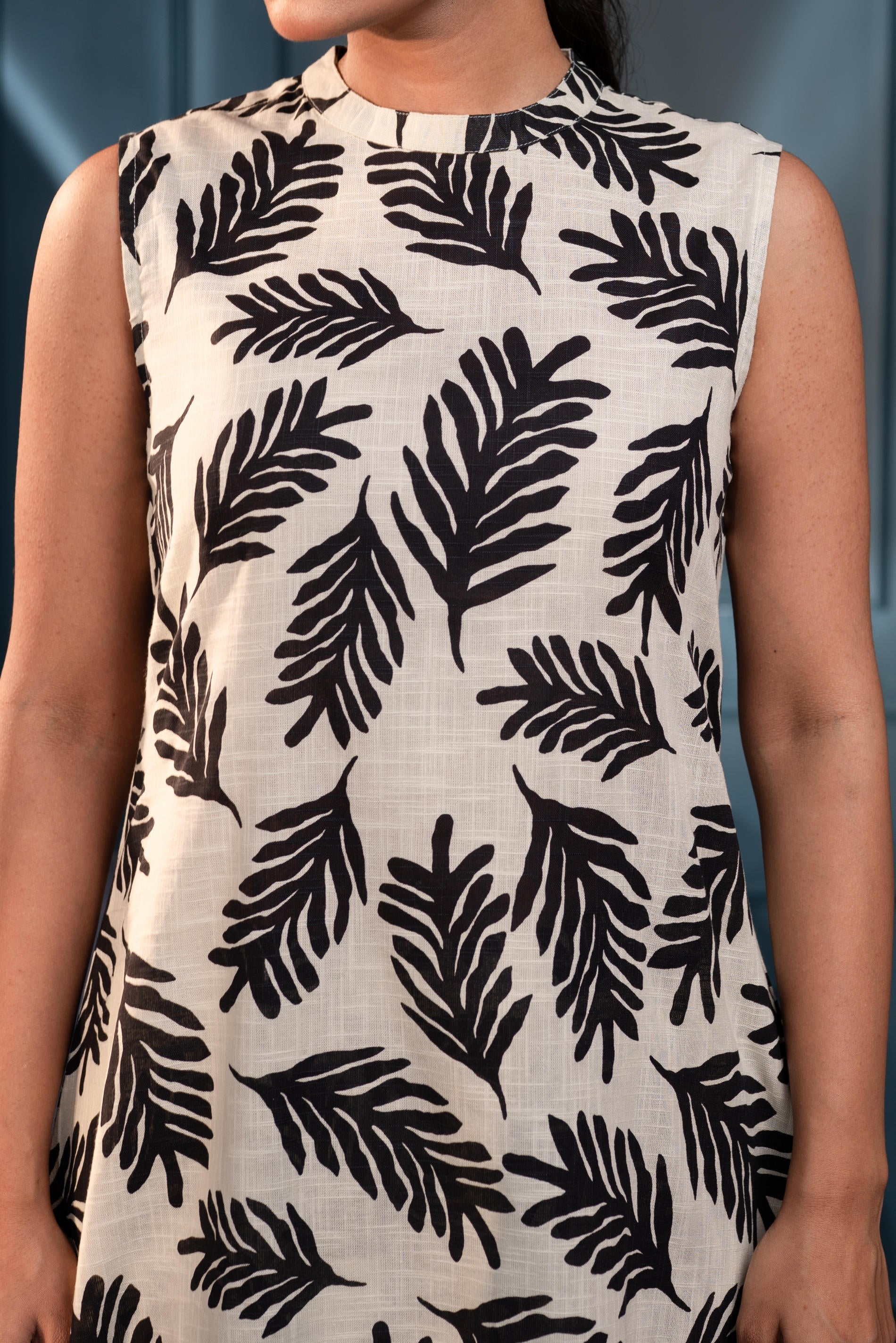 Women's Black Floral Cotton Co-ord Set with Kurta & Pants