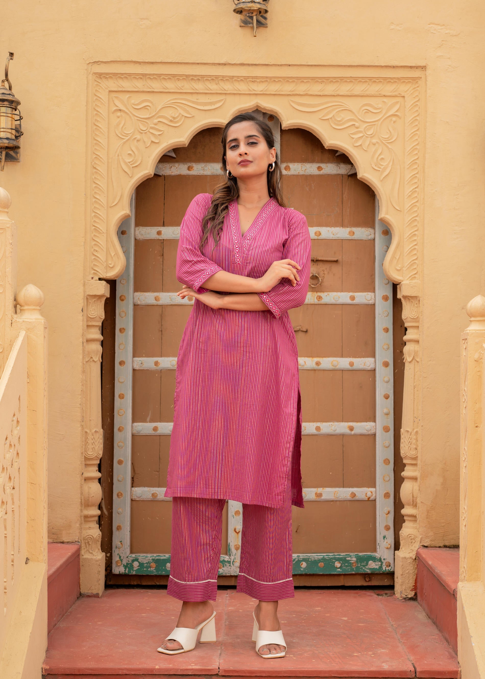 Women's Pink Striped Cotton Kurta & Pants Co-ord Set with Thread and Mirror Work