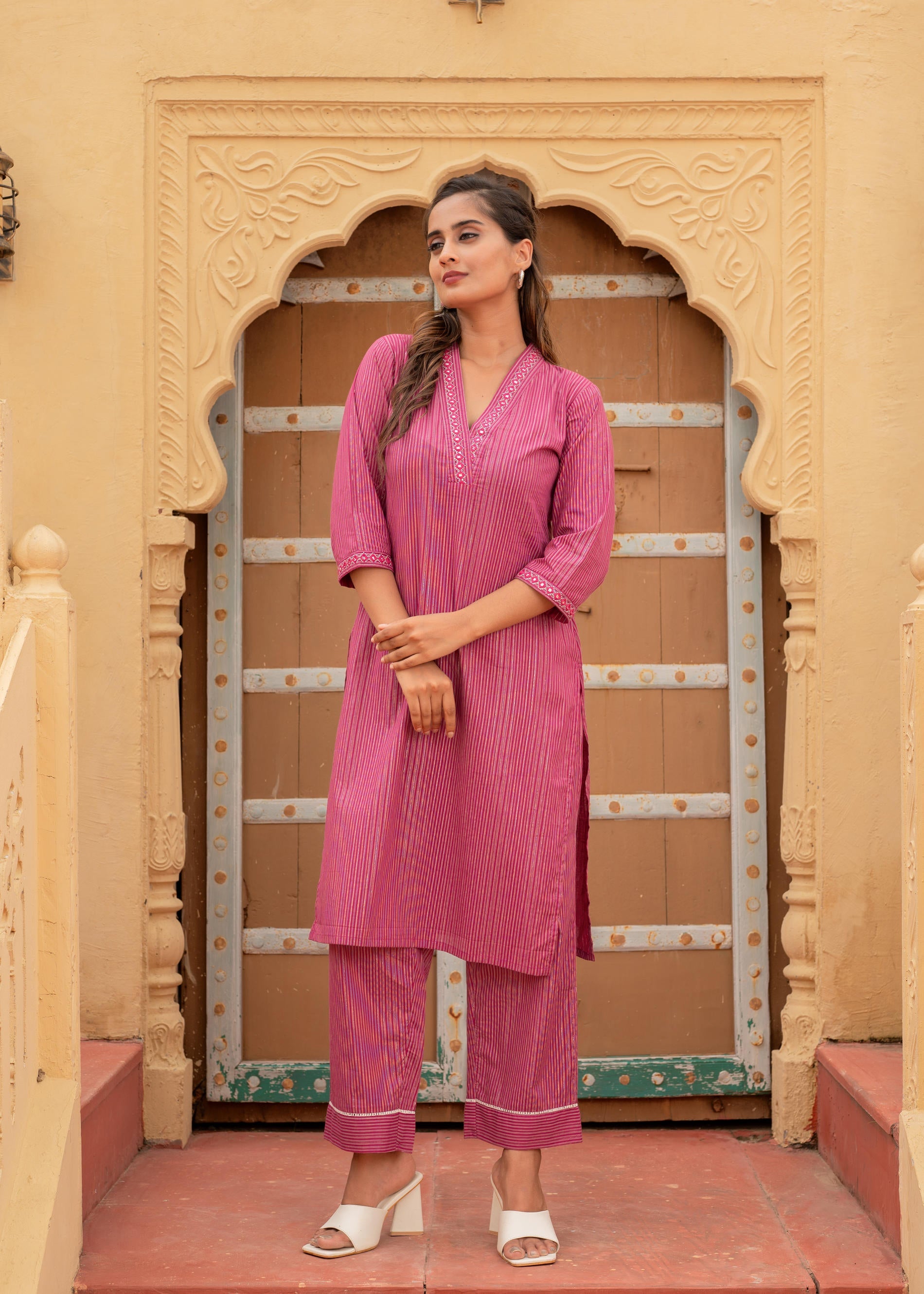 Women's Pink Striped Cotton Kurta & Pants Co-ord Set with Thread and Mirror Work