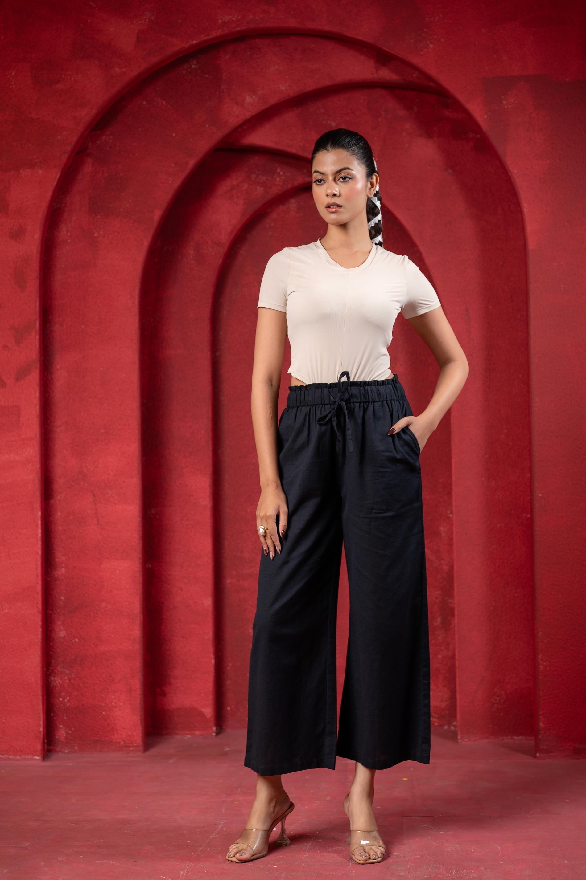 Lamora Women’s Black Wide-Leg Drawstring Palazzo Pants