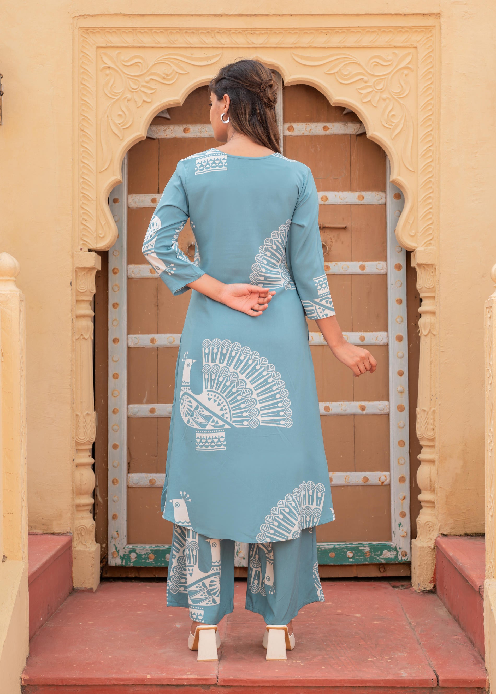Women's Printed Powder Blue Viscose Kurta With Pant