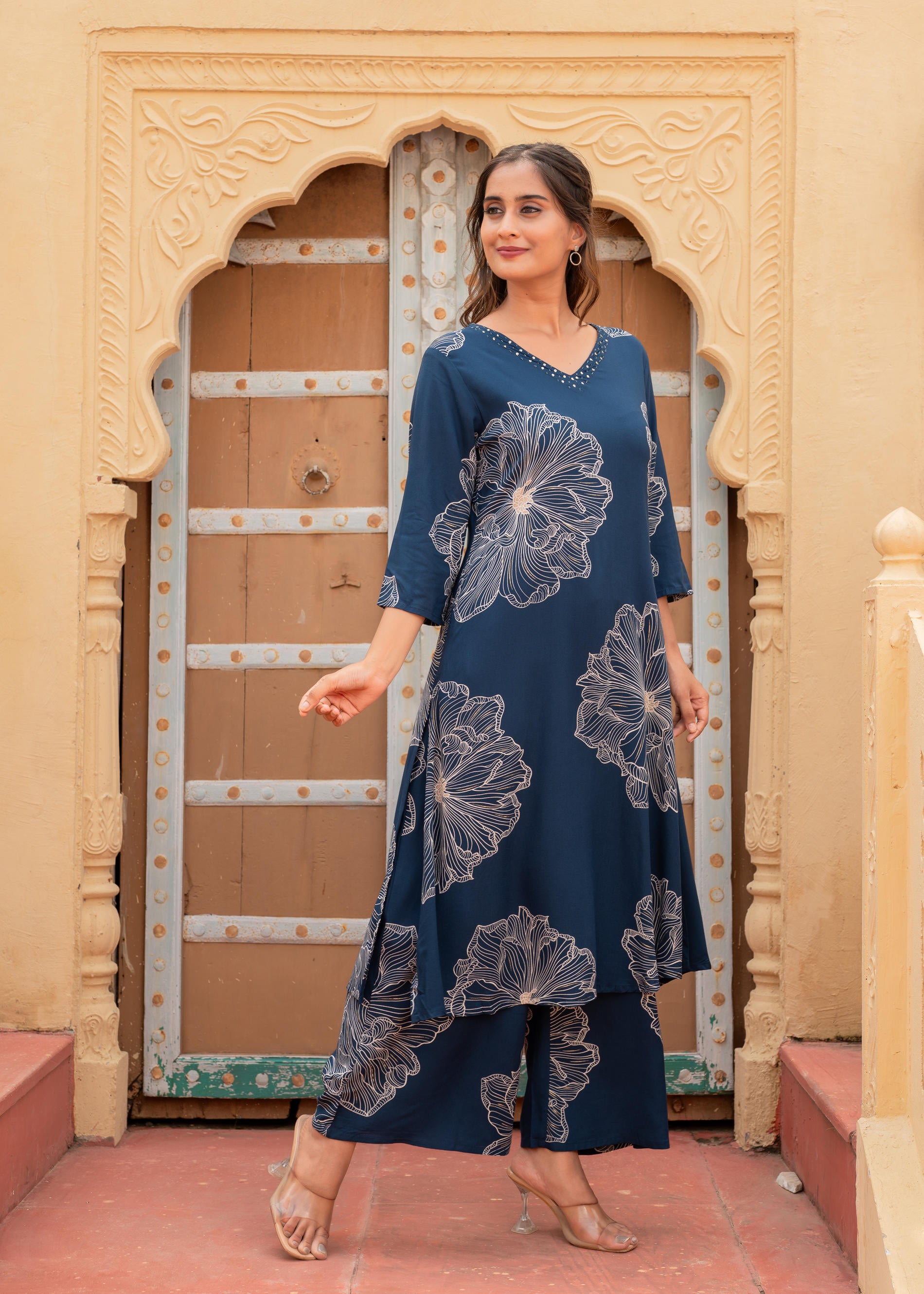 Women's Printed Navy Viscose Kurta With Pant