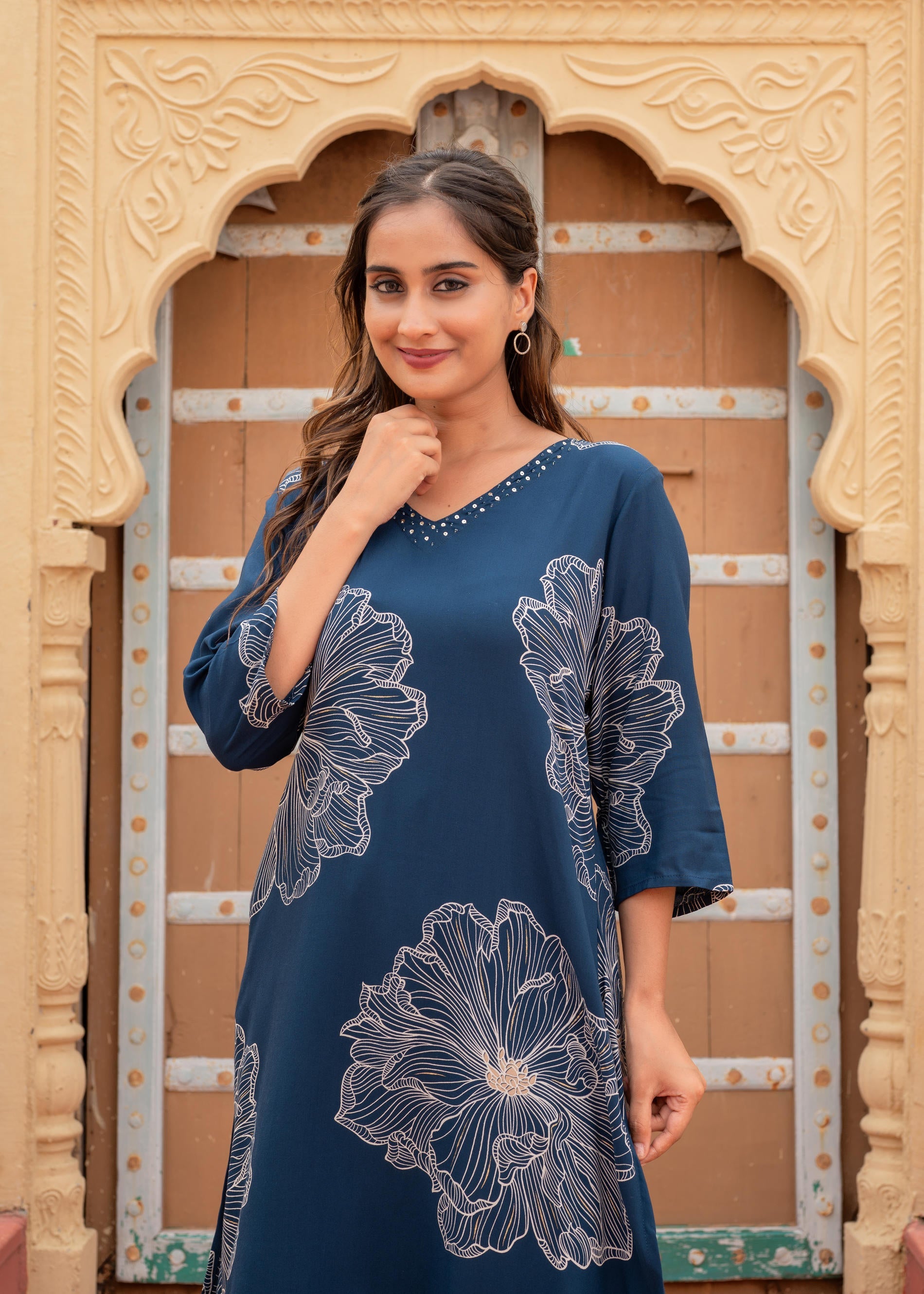 Women's Printed Navy Viscose Kurta With Pant