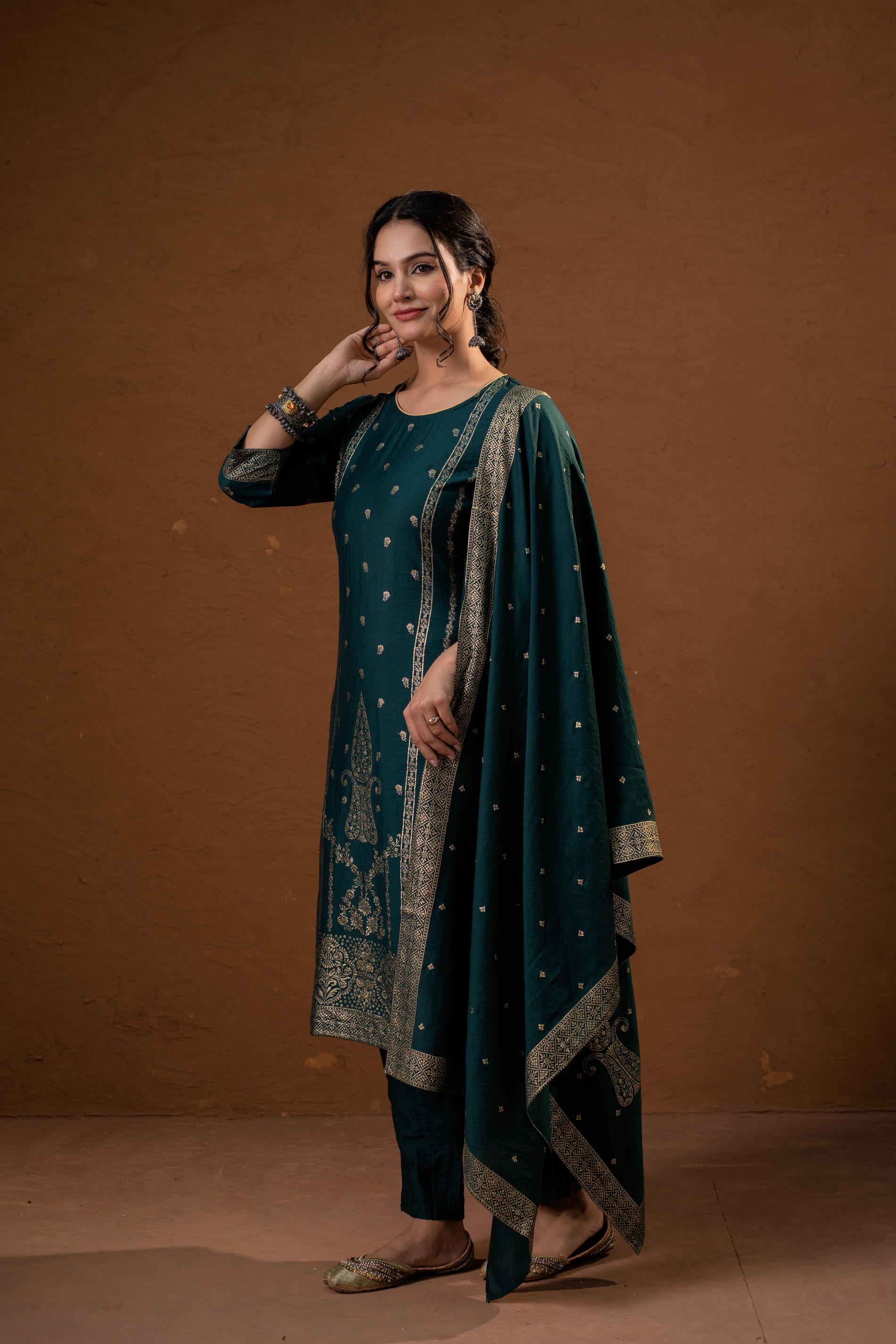 Green, Foil-Print Straight Kurta Set with Pant & Ornate Dupatta