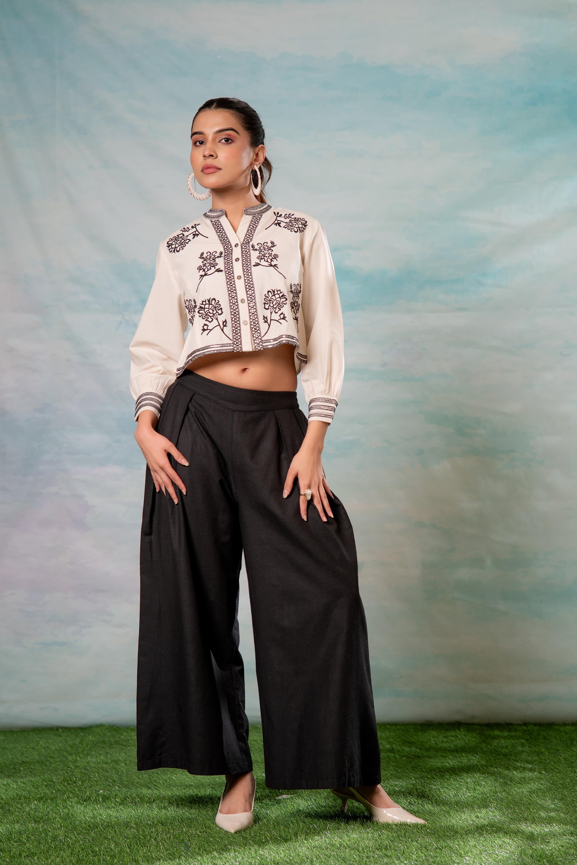 Noir Flora Modern Set