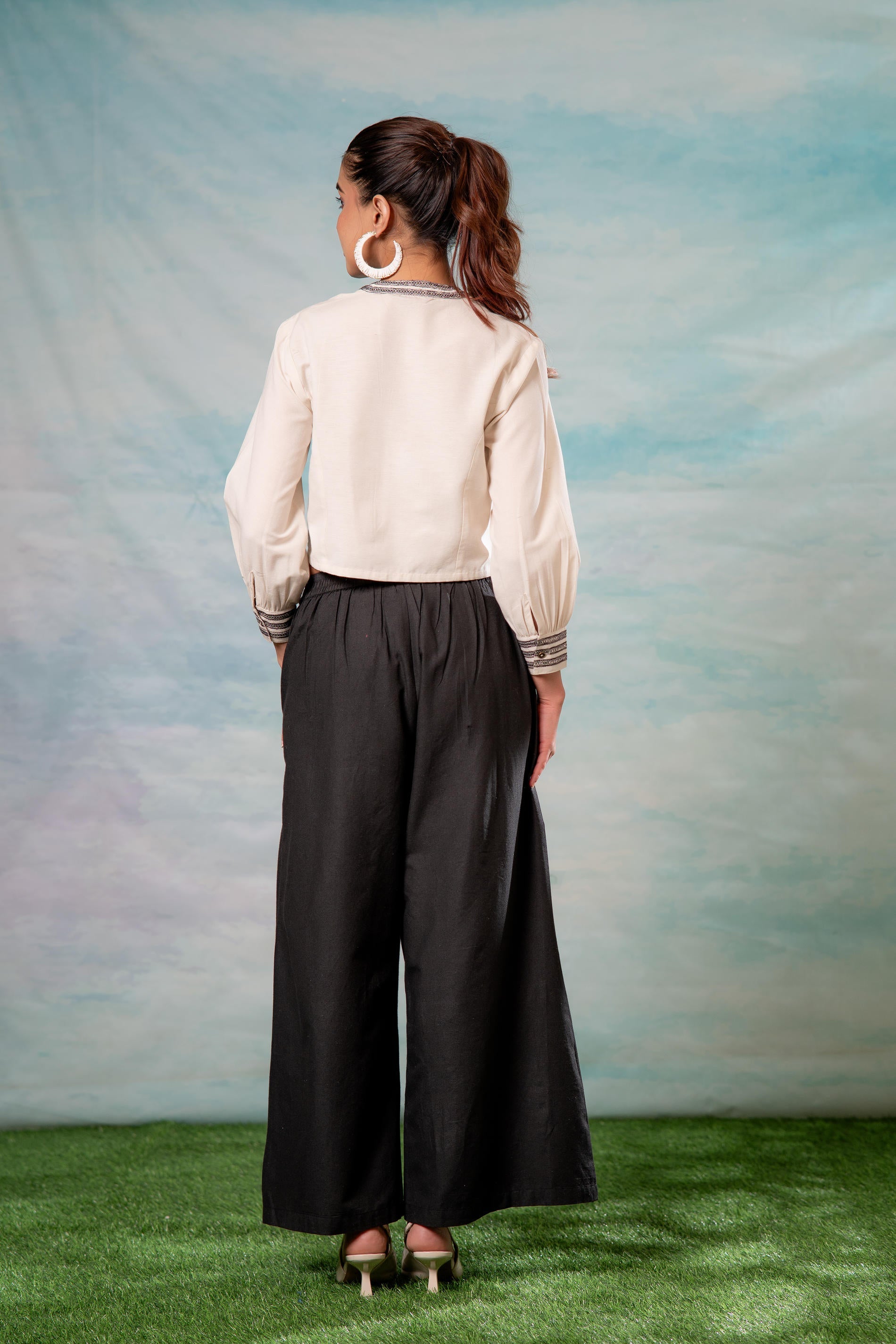 Noir Flora Modern Set