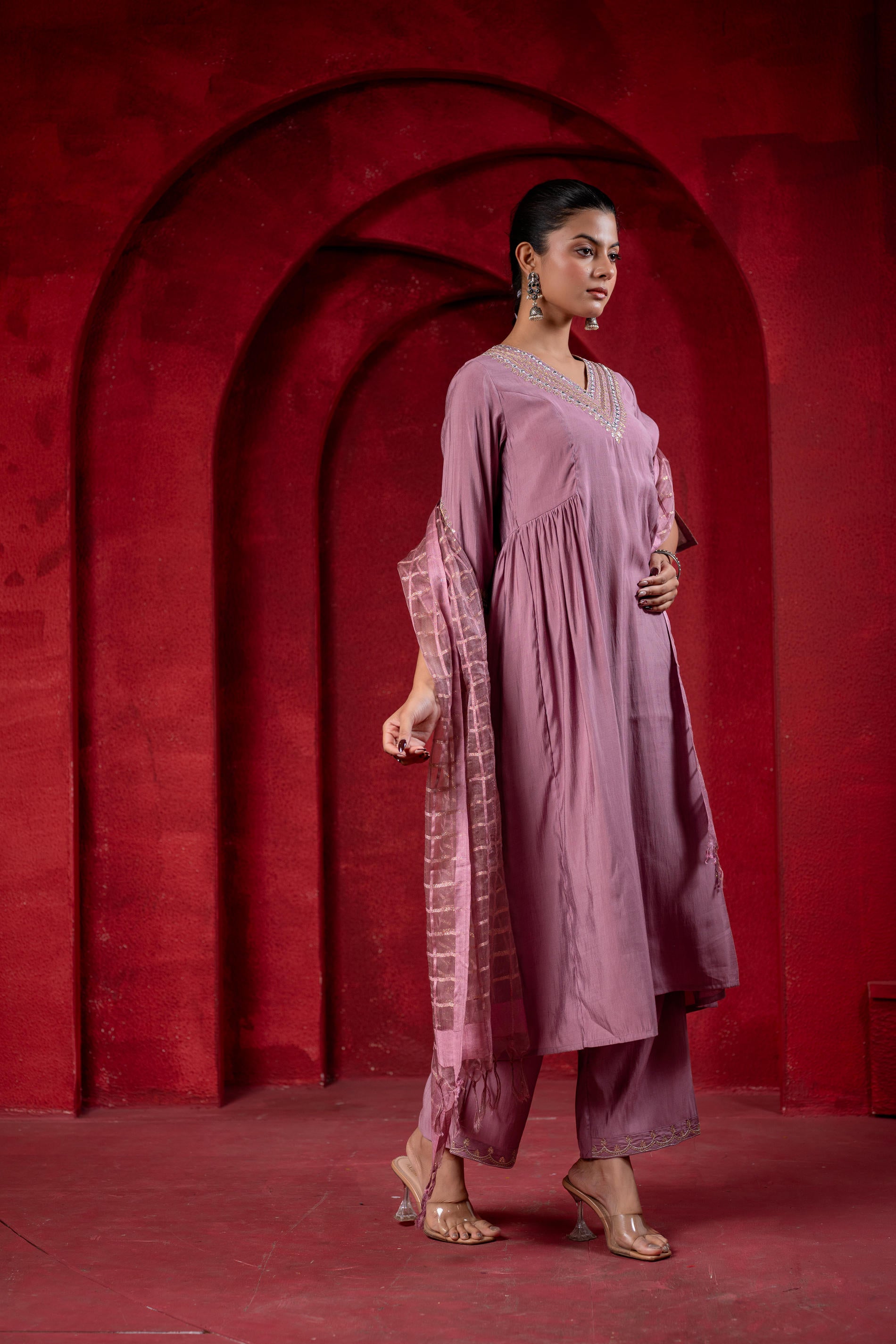 Onion Pink Elegance Chanderi Kurta Set with Geometric Dupatta