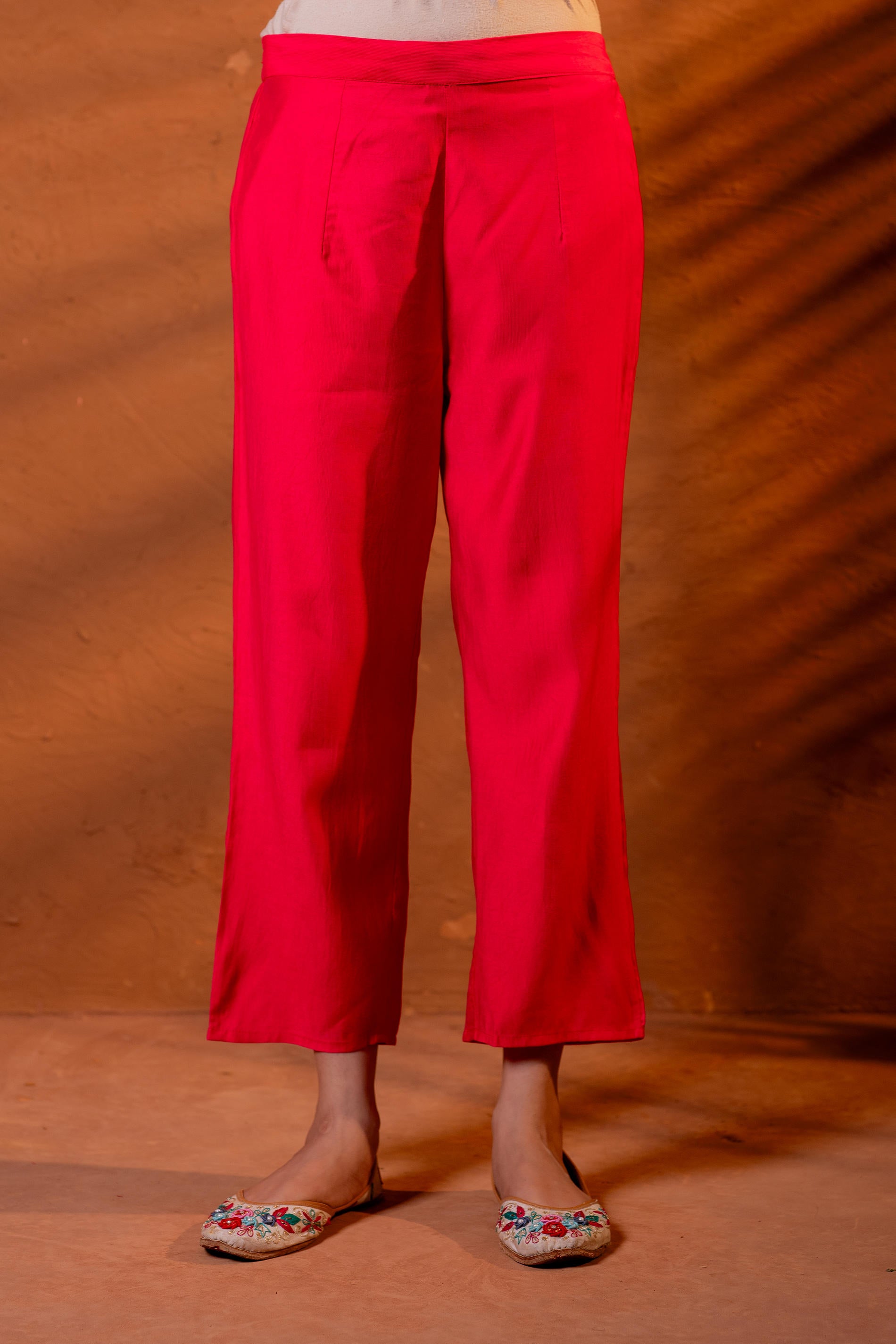 Fuchsia Embroidered Kurta Set with Zari Checked Dupatta