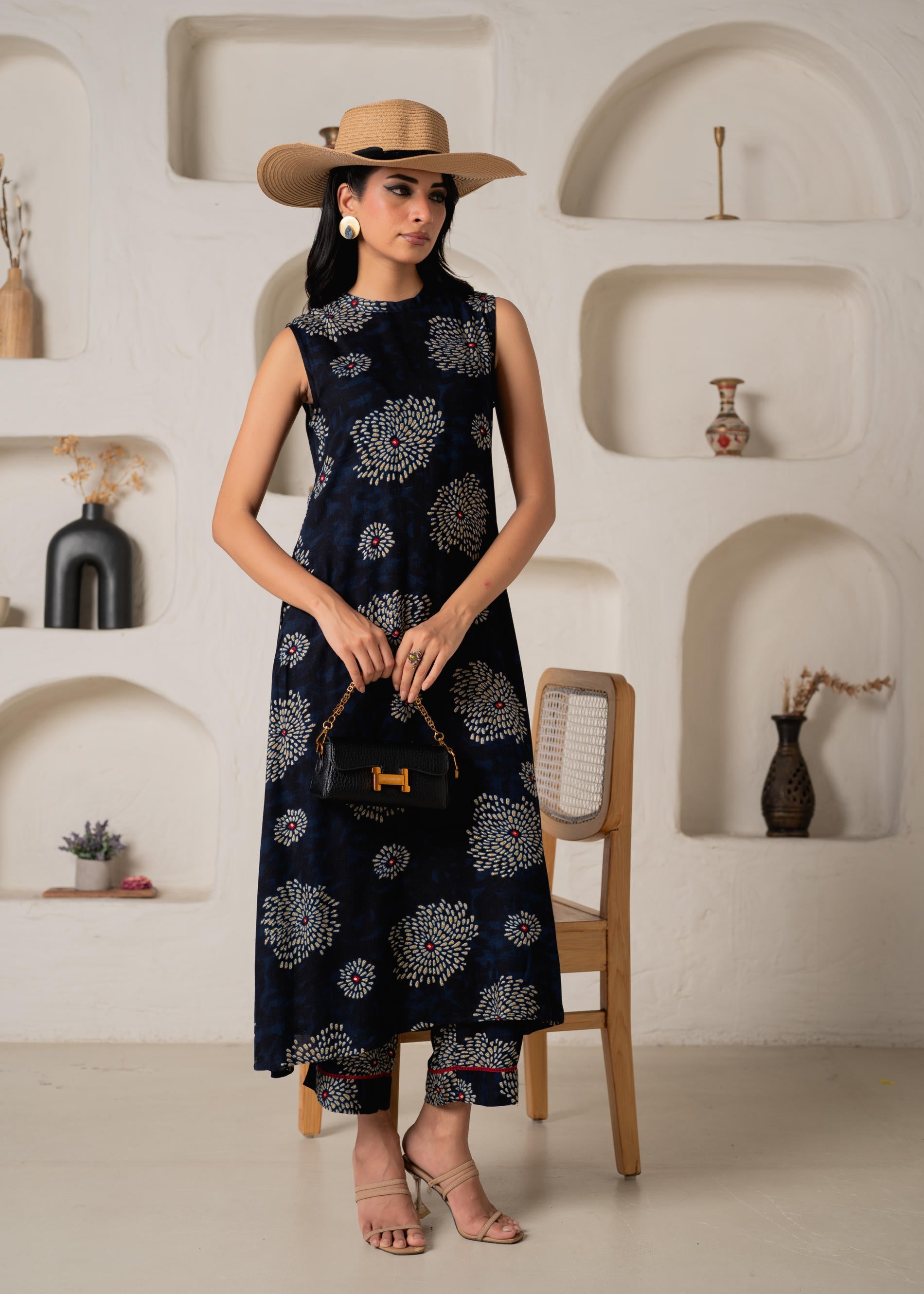 Women's Navy Floral Printed Kurta with Pant Set