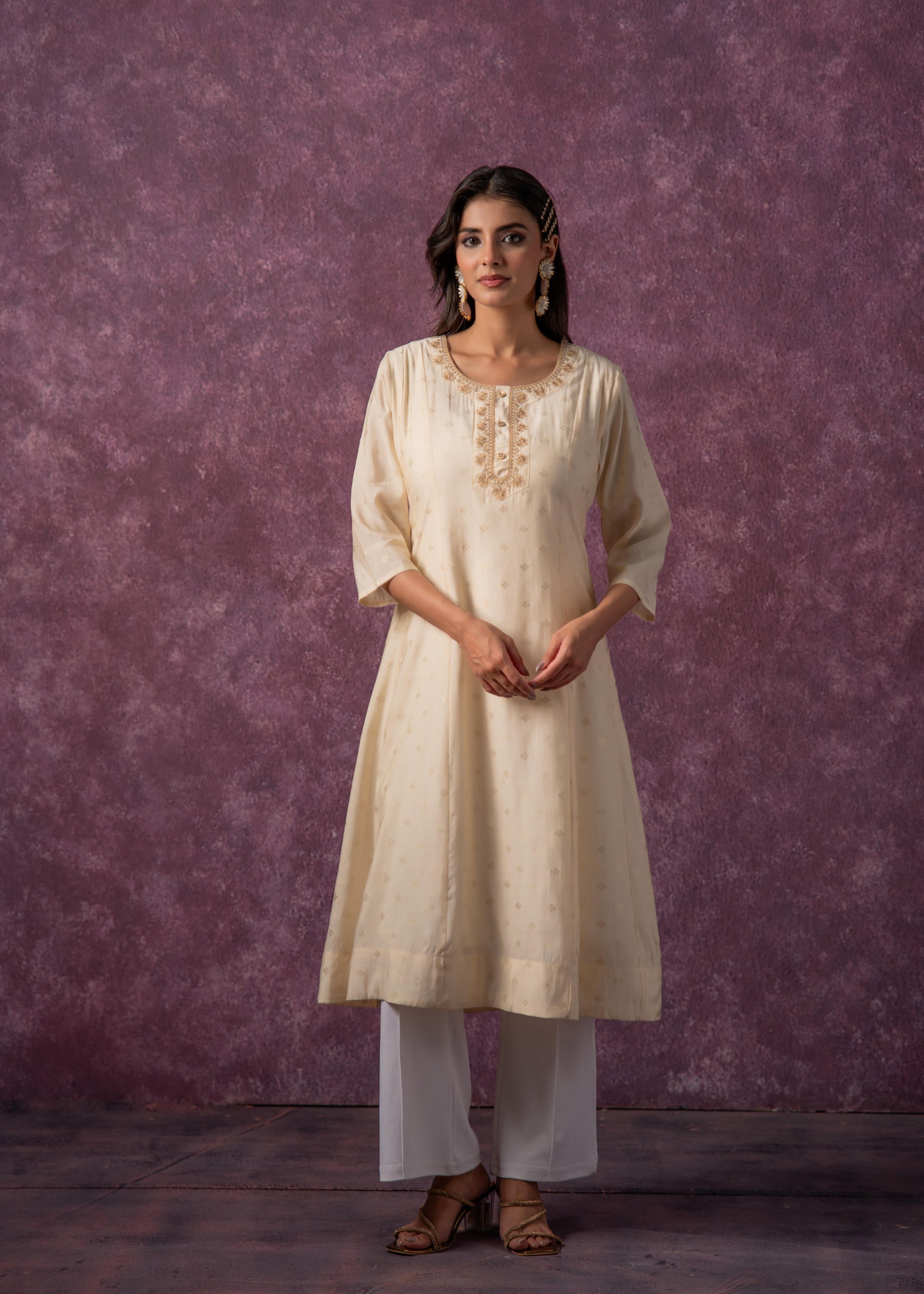 Ivory Glow Kurta Set with Subtle Zari Detailing