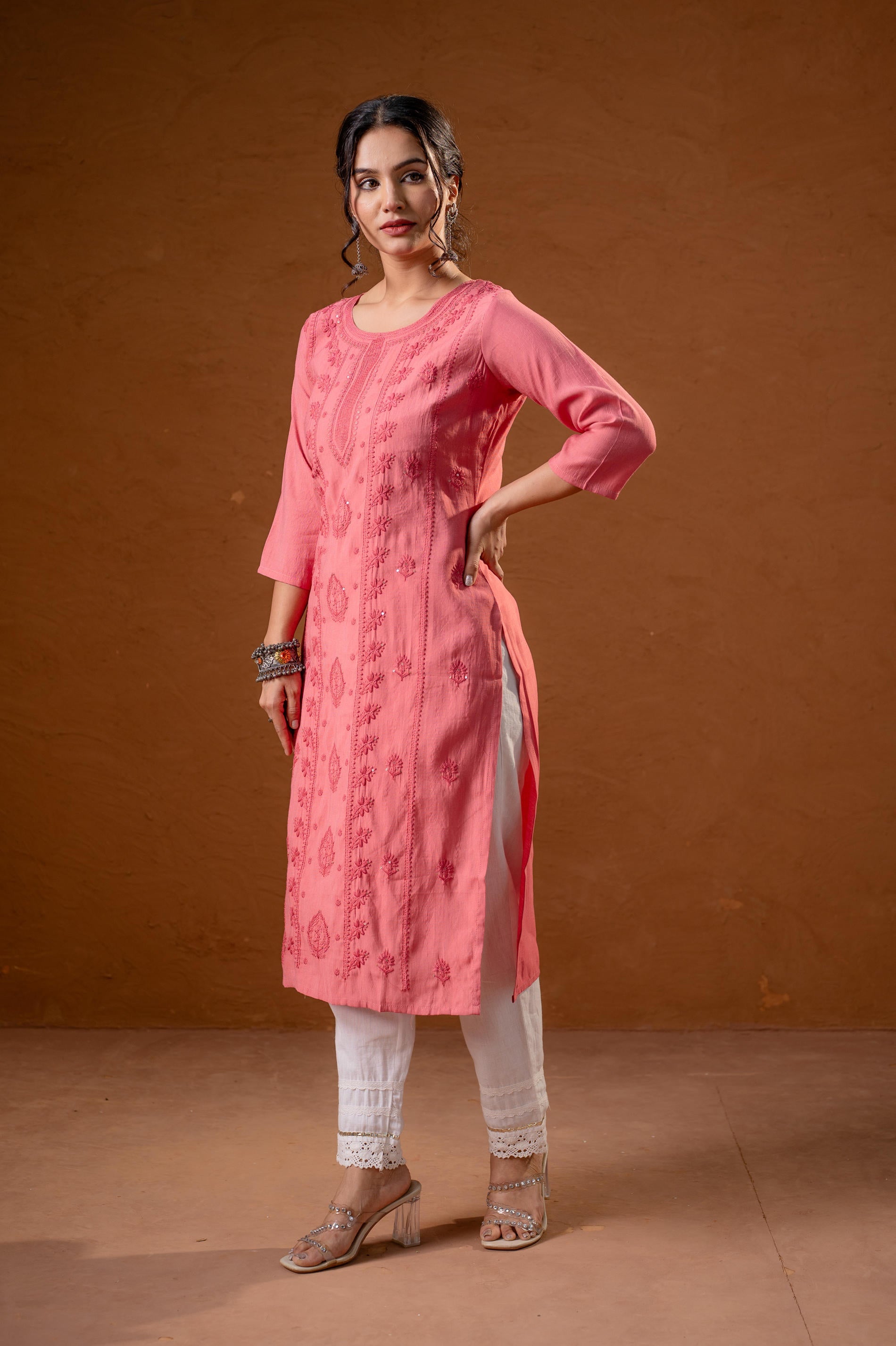RoeGold Embroidered Kurta