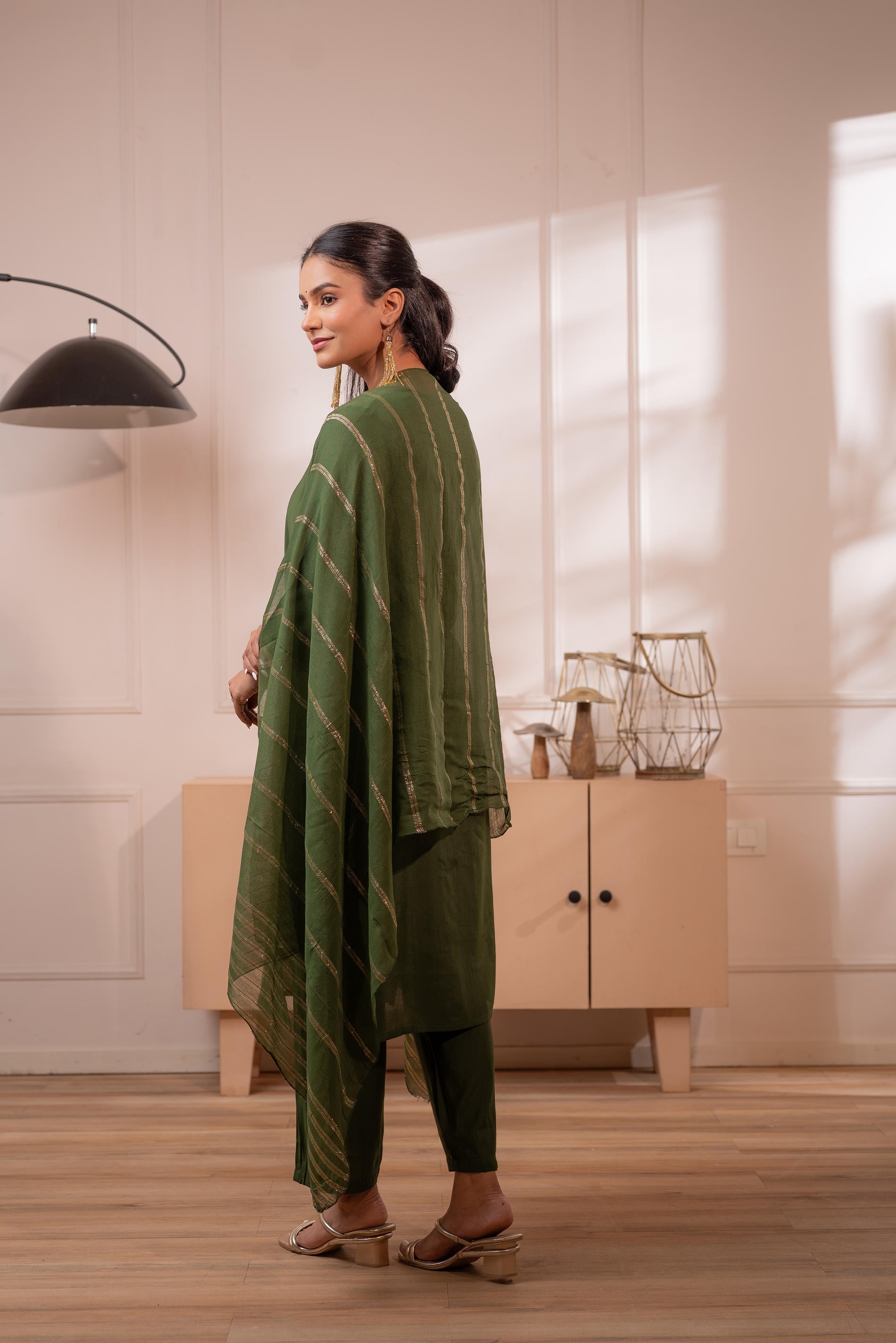 Green Solid Embroidered Straight Kurta Pant and Dupatta Set with Thread Work