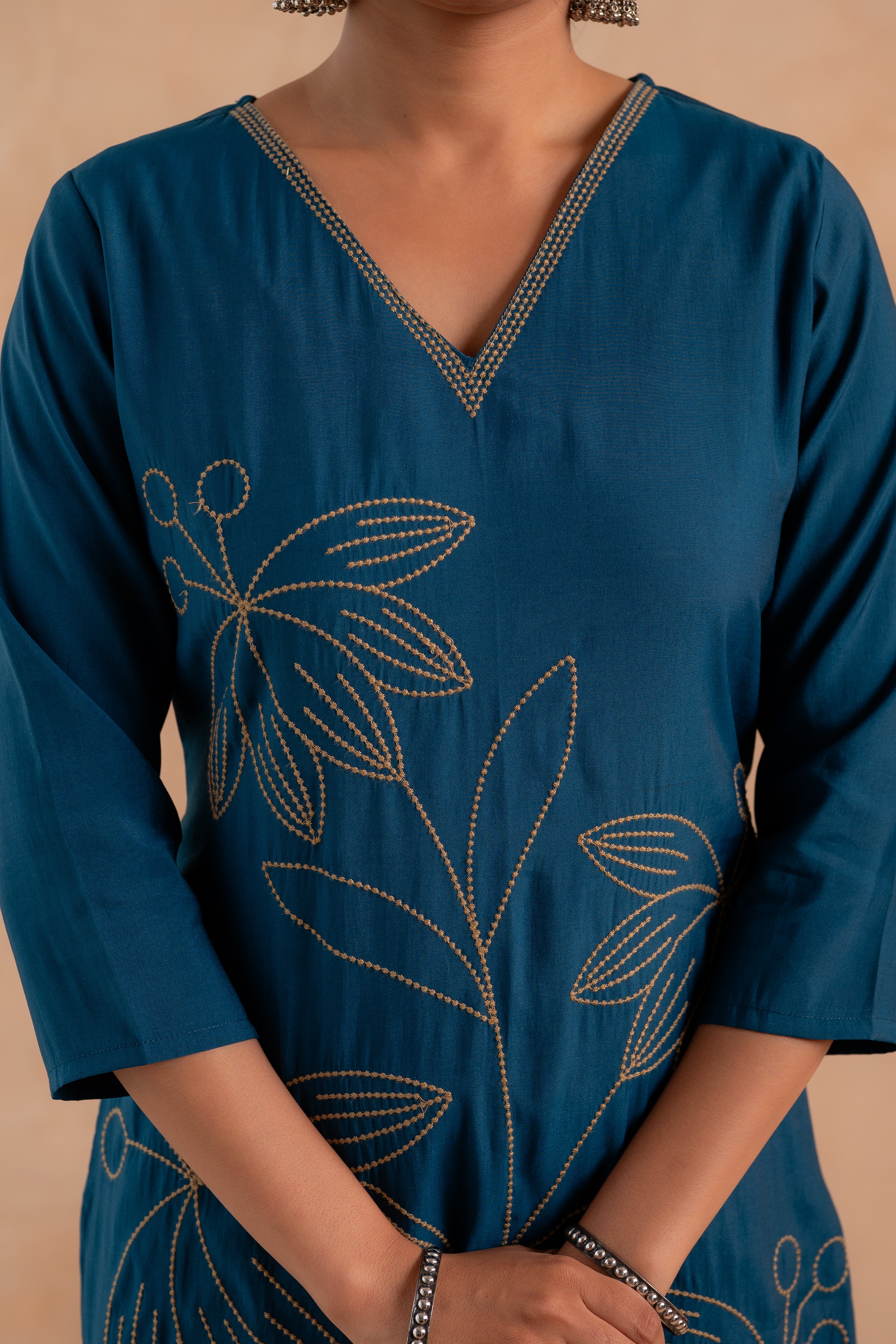 Indigo Solid Embroidered Straight Kurta Pant and Dupatta Set with Thread Work