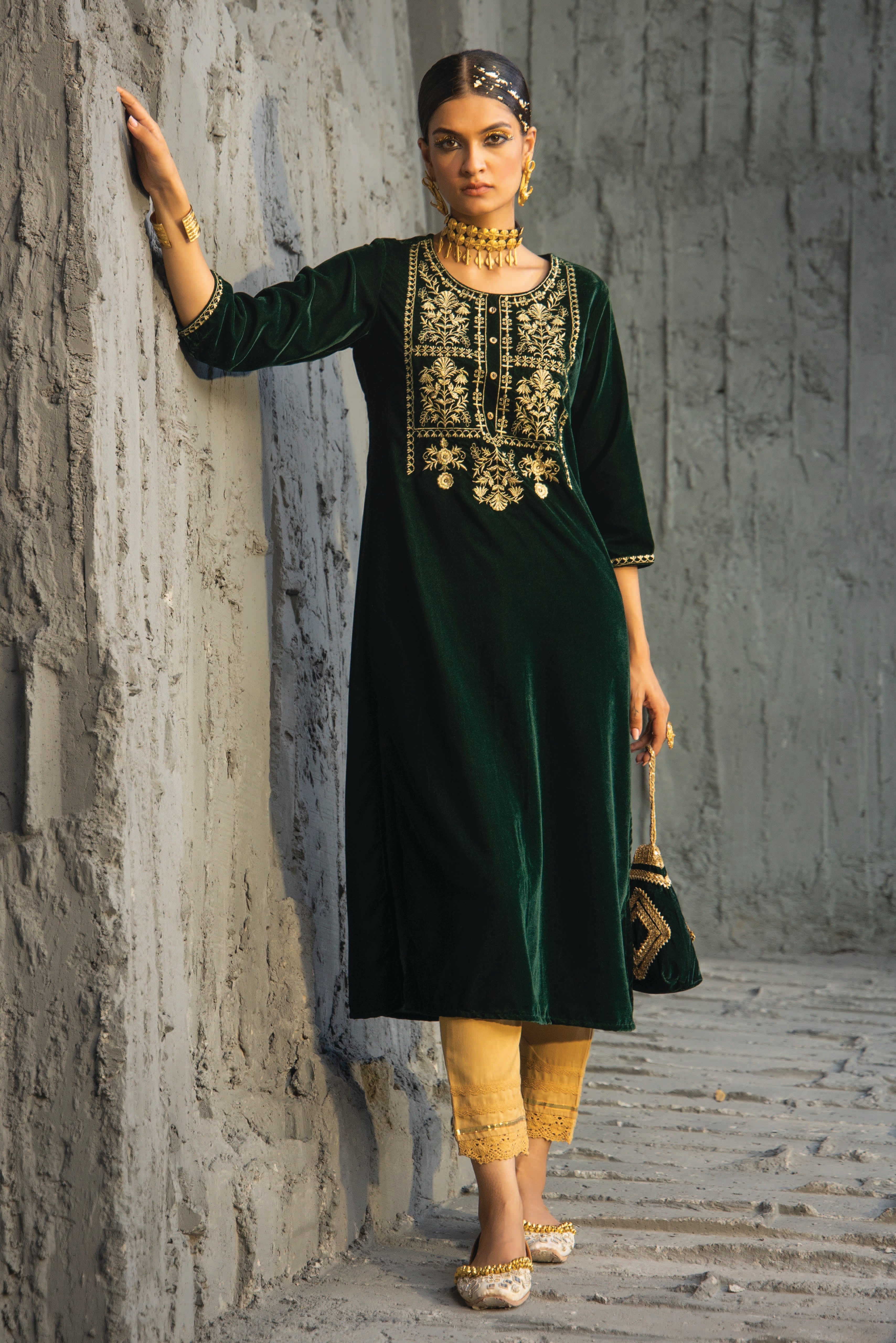 Juniper Green Velvet Festive Solid Embroidered Straight Kurta For Women