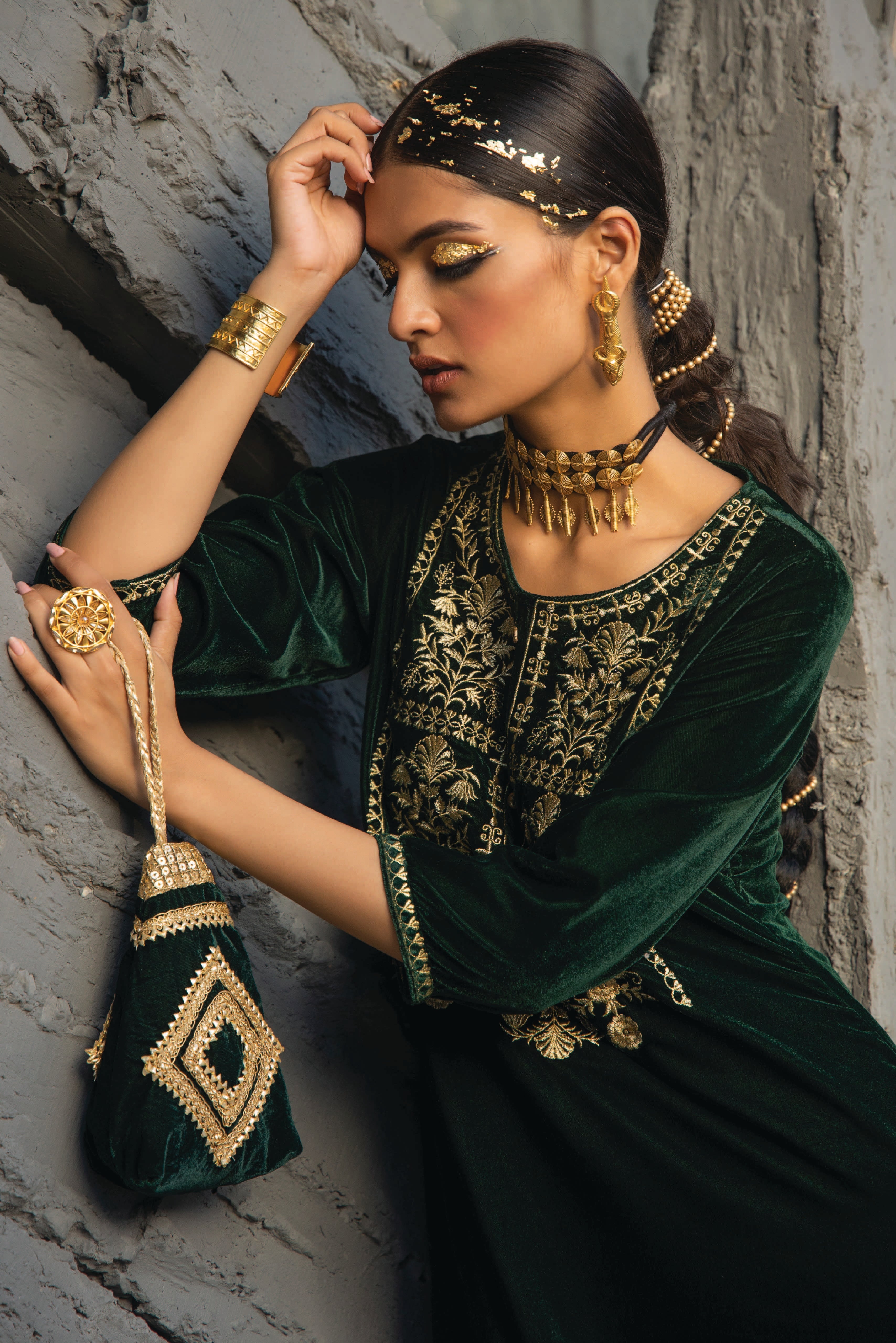 Juniper Green Velvet Festive Solid Embroidered Straight Kurta For Women