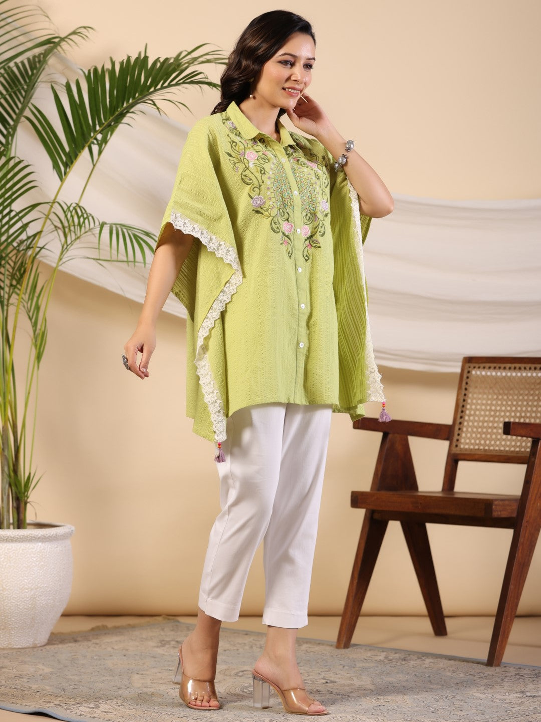 Juniper Green Floral Printed SeerSucker Kaftan tunic With Thread Work