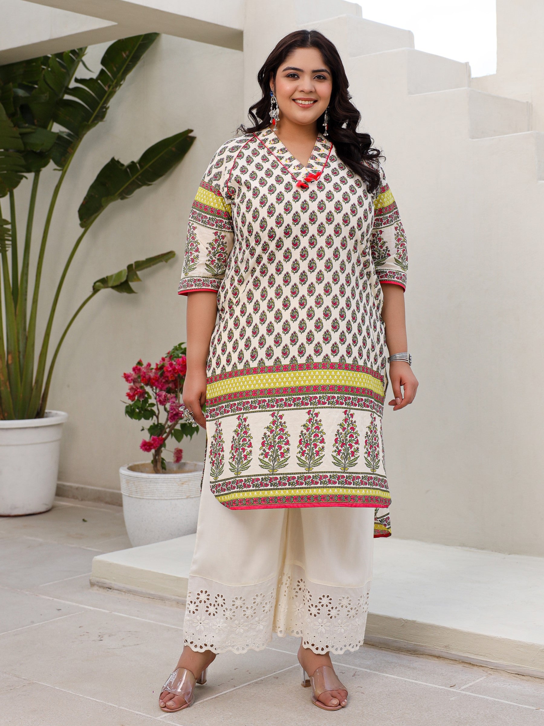 Juniper The Madhubala Women Beige Ethnic Motif Printed High Low Cotton Plus Size Kurta With Kaudis Tassels & Contract Piping