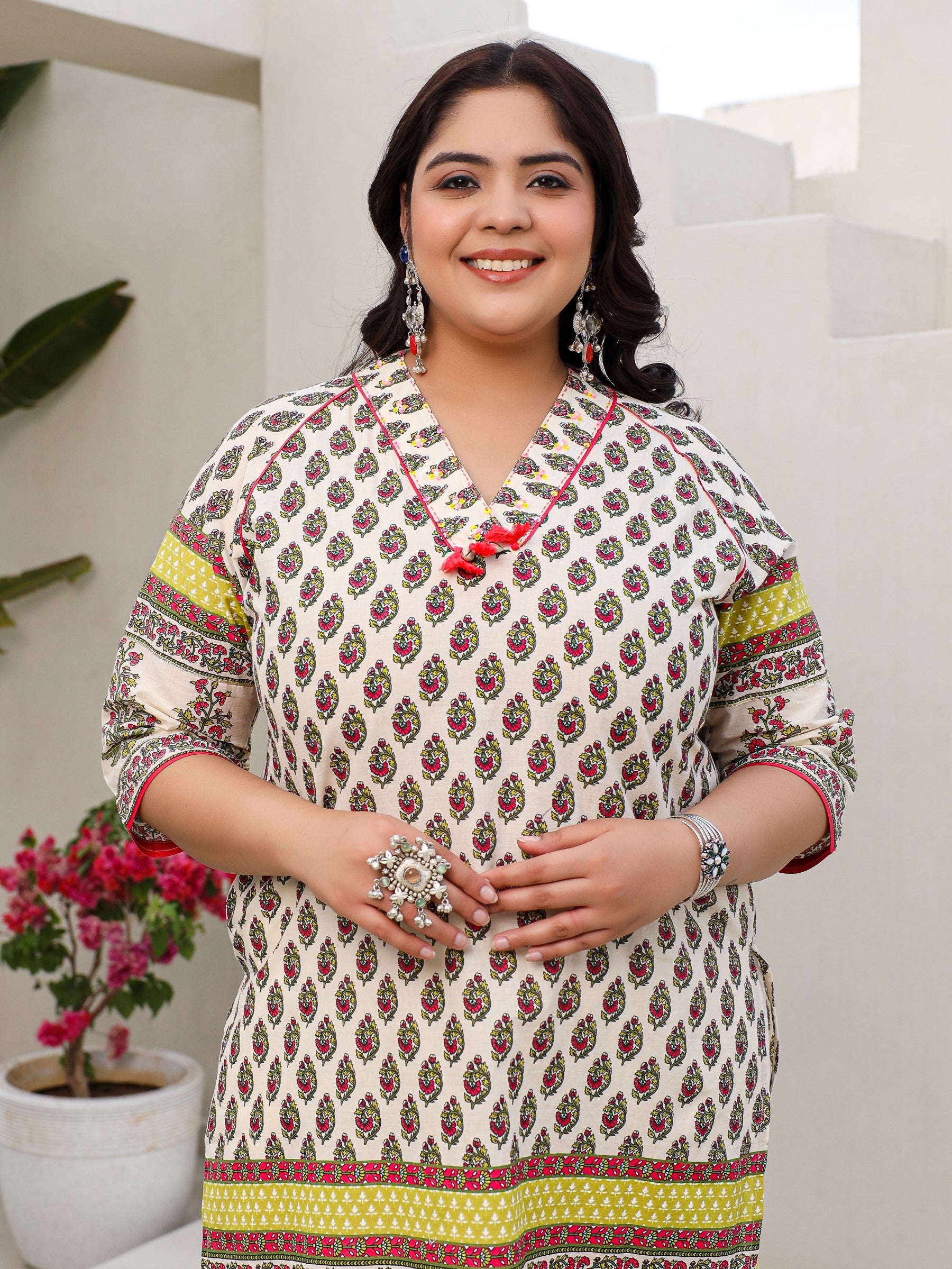 Juniper The Madhubala Women Beige Ethnic Motif Printed High Low Cotton Plus Size Kurta With Kaudis Tassels & Contract Piping