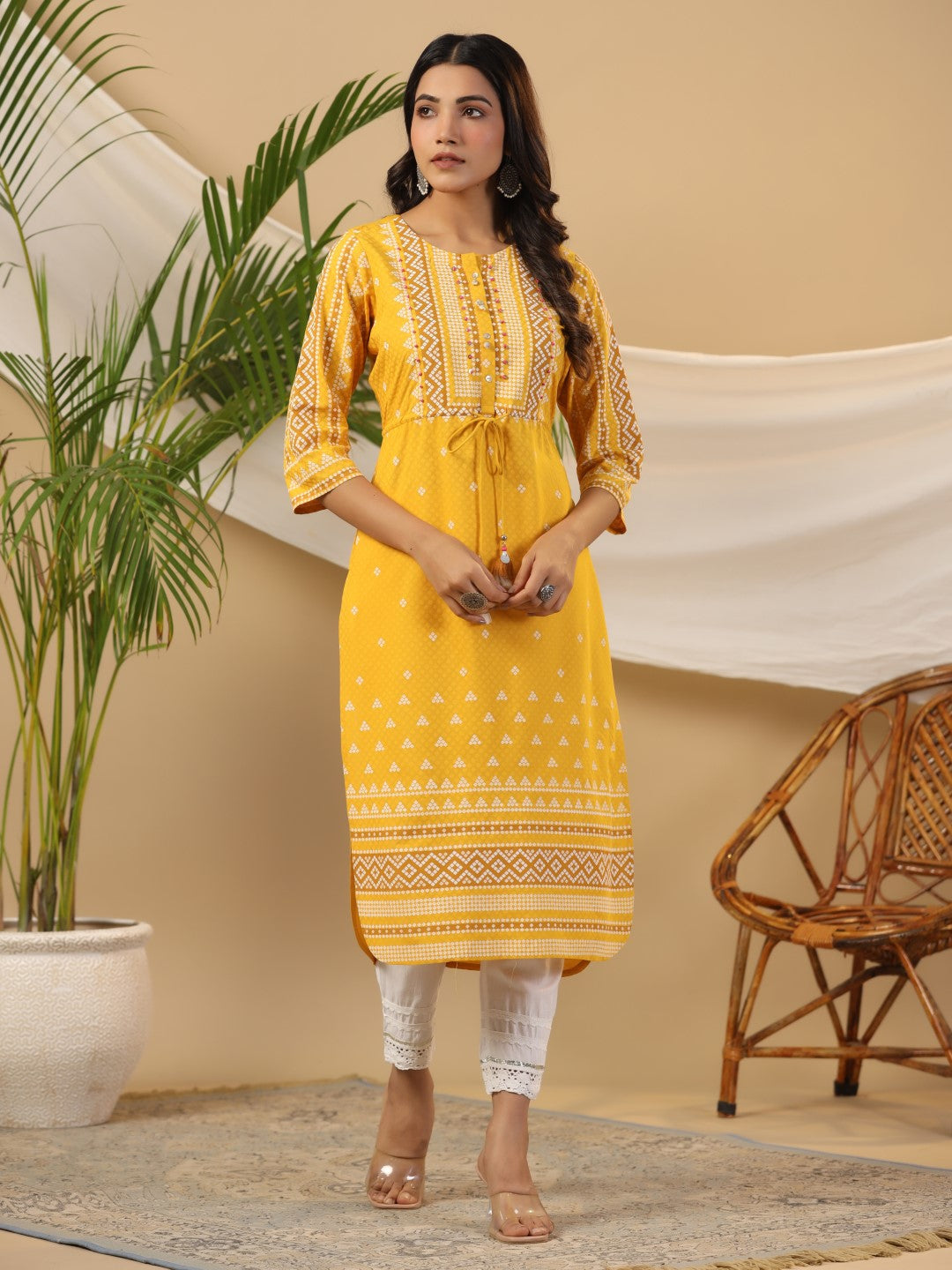 Juniper The Madhubala Women Mustard Geometric Printed Rayon Kurta With Contrast Beadwork Sequins & Tassels