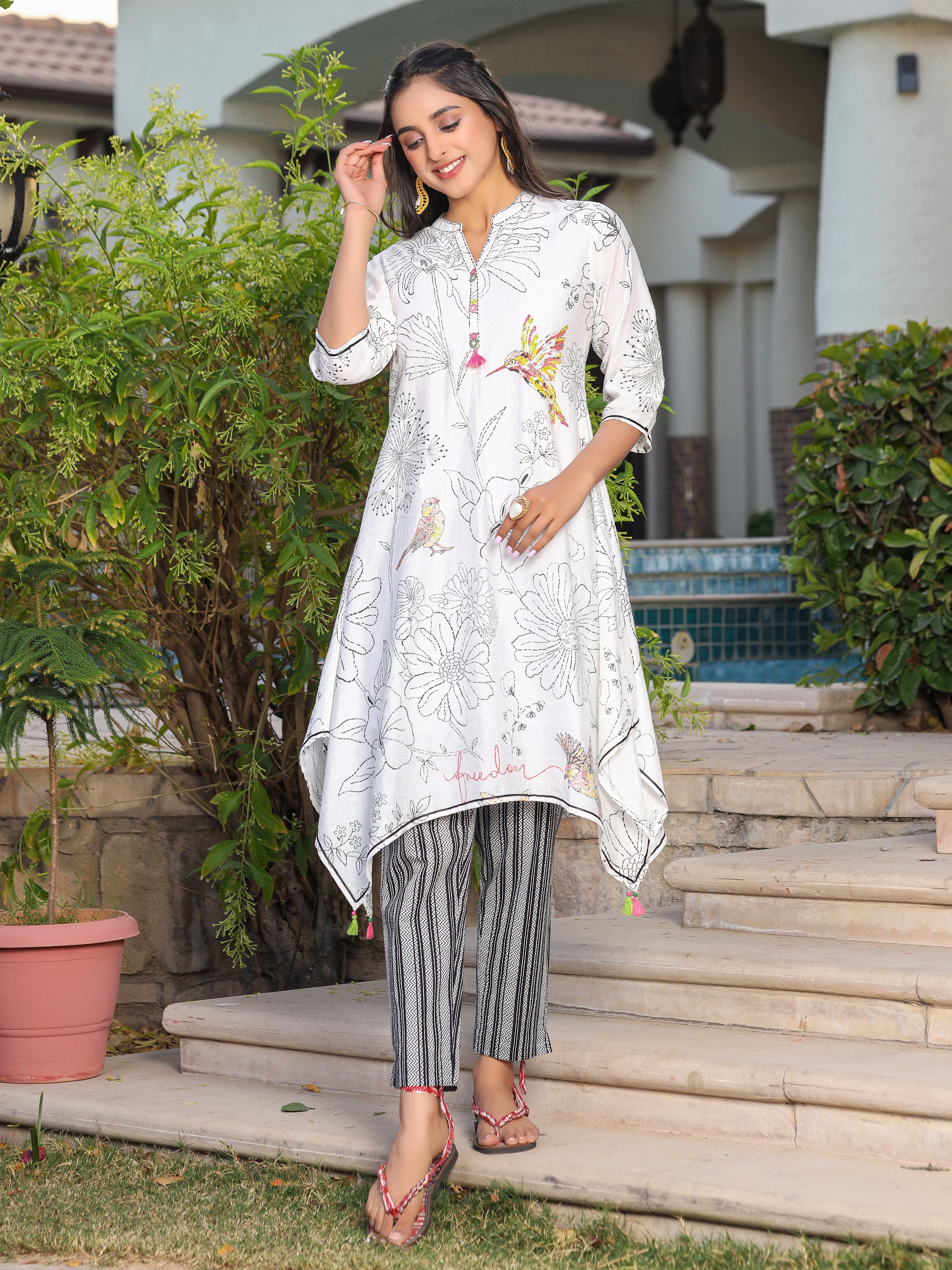 Juniper White Floral Printed Nylon Dobby Kurta & Pants Set With Lace Work