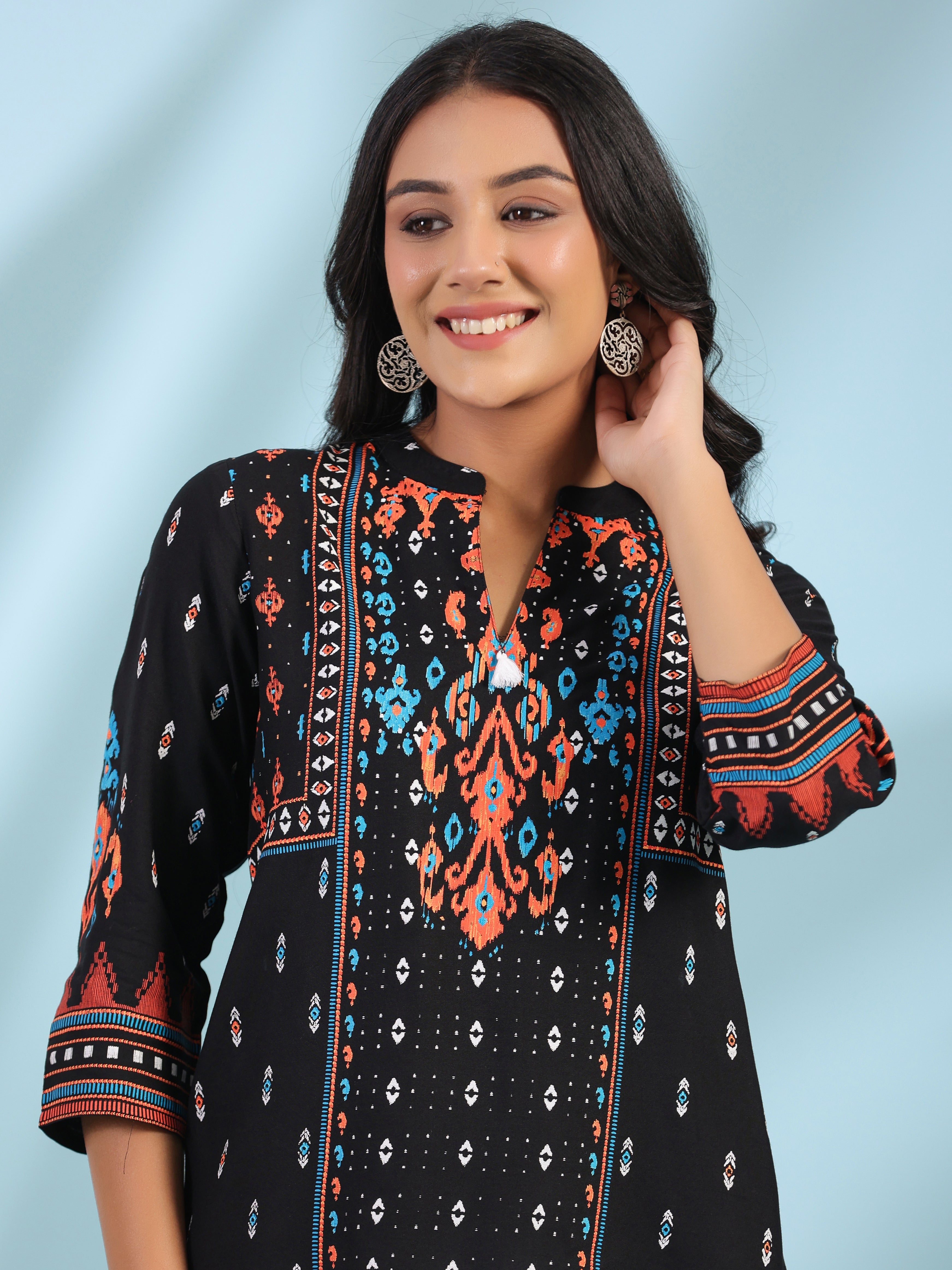 Juniper Women Black LIVA Rayon Printed Tunic