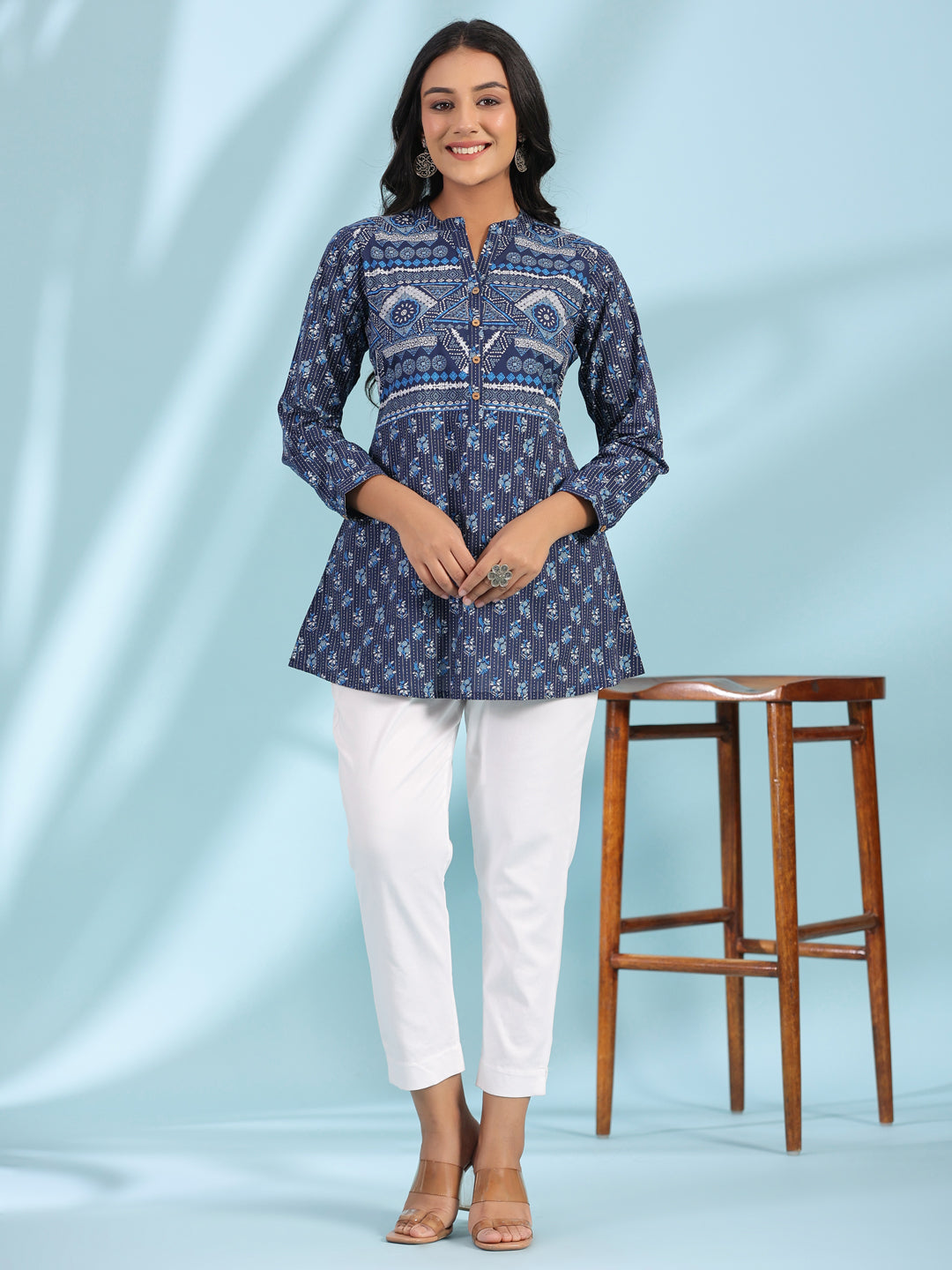 Juniper The Madhubala Blue Geometric Printed Pure Cotton Tunic