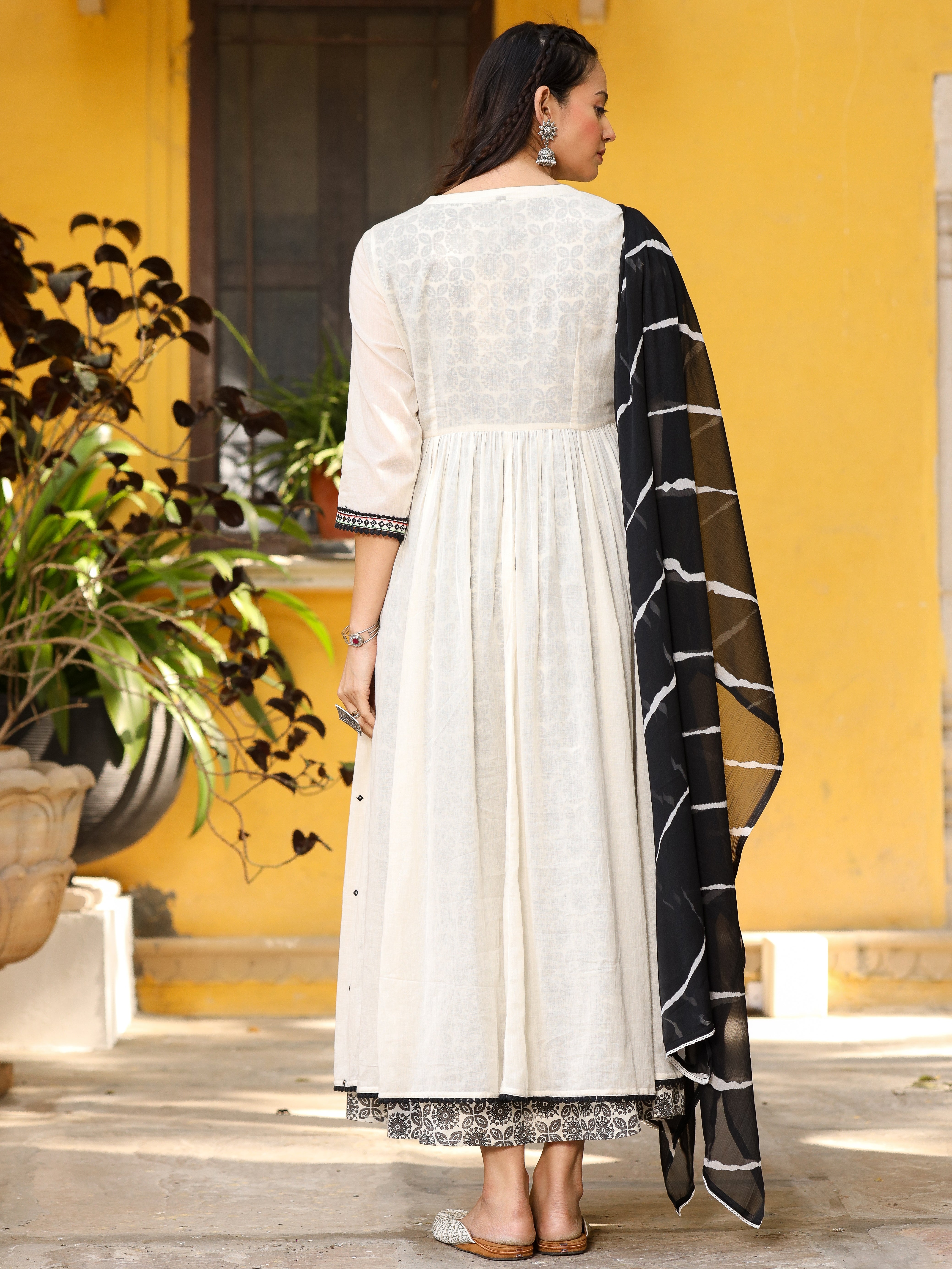 Juniper Off-White & Black Cotton Embroidered Anarkali Dress With Jacket & Tie-Dye Dupatta