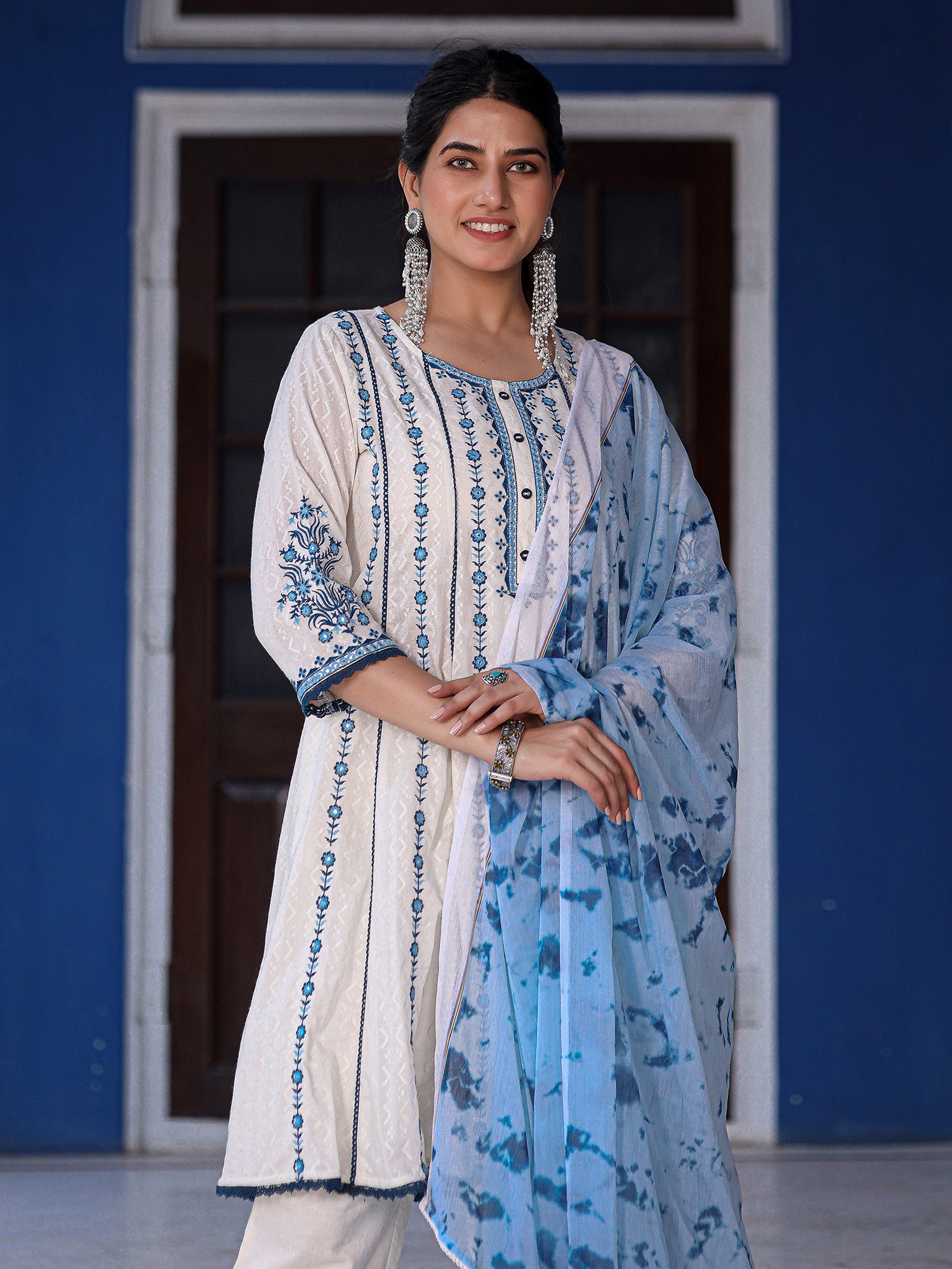 Juniper White & Blue Cotton Dobby Thread Embroidered Kurta With Pants Set With Chiffon Dupatta
