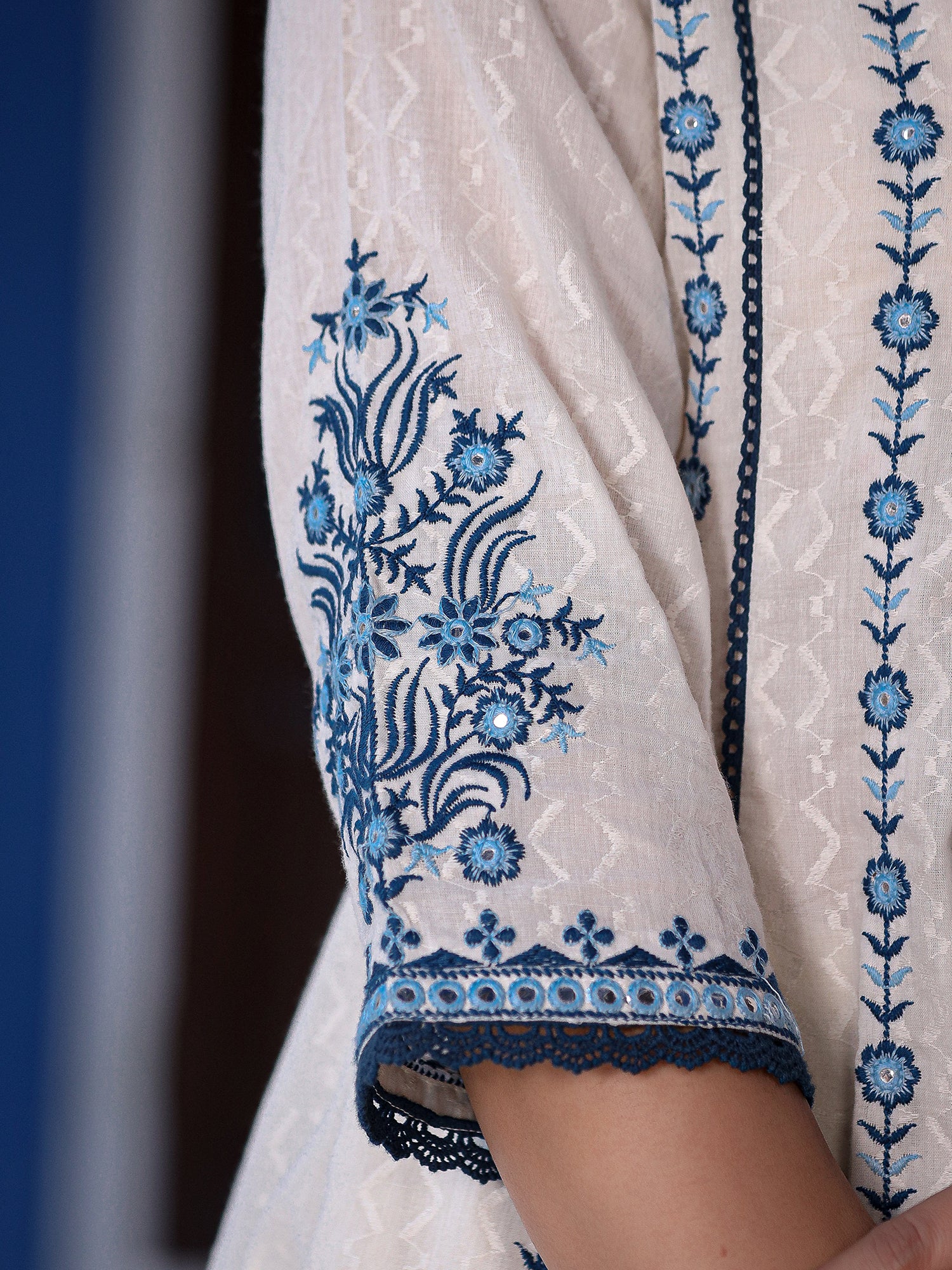 Juniper White & Blue Cotton Dobby Thread Embroidered Kurta With Pants Set With Chiffon Dupatta