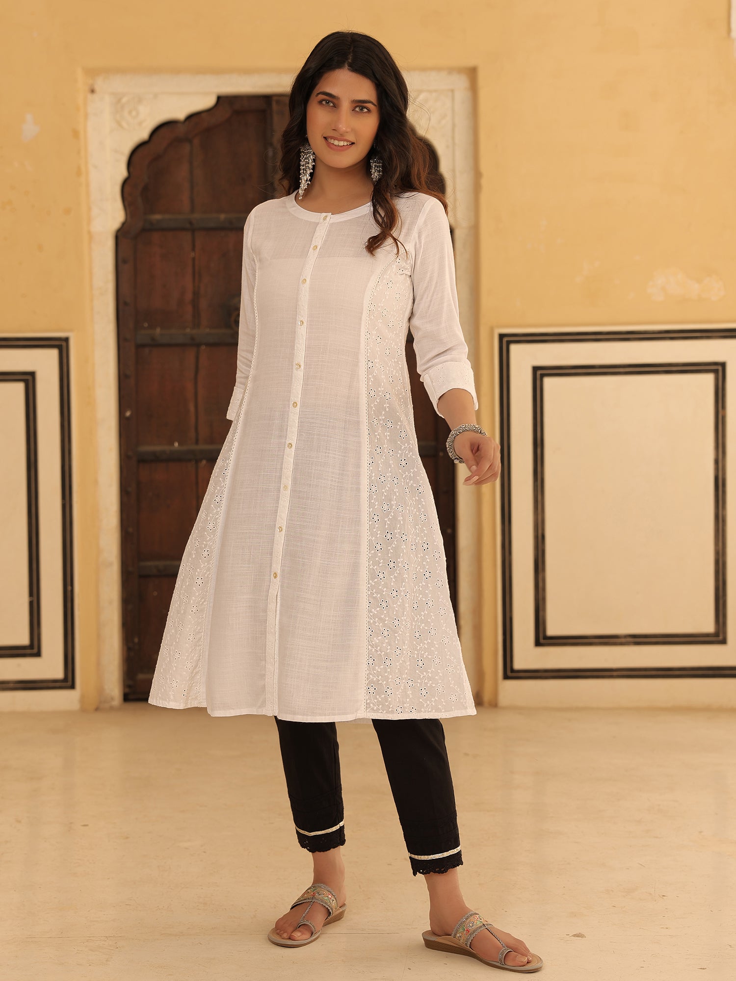 Juniper White Rayon Slub & Schiffli Soild A-Line Princess Cut Kurta