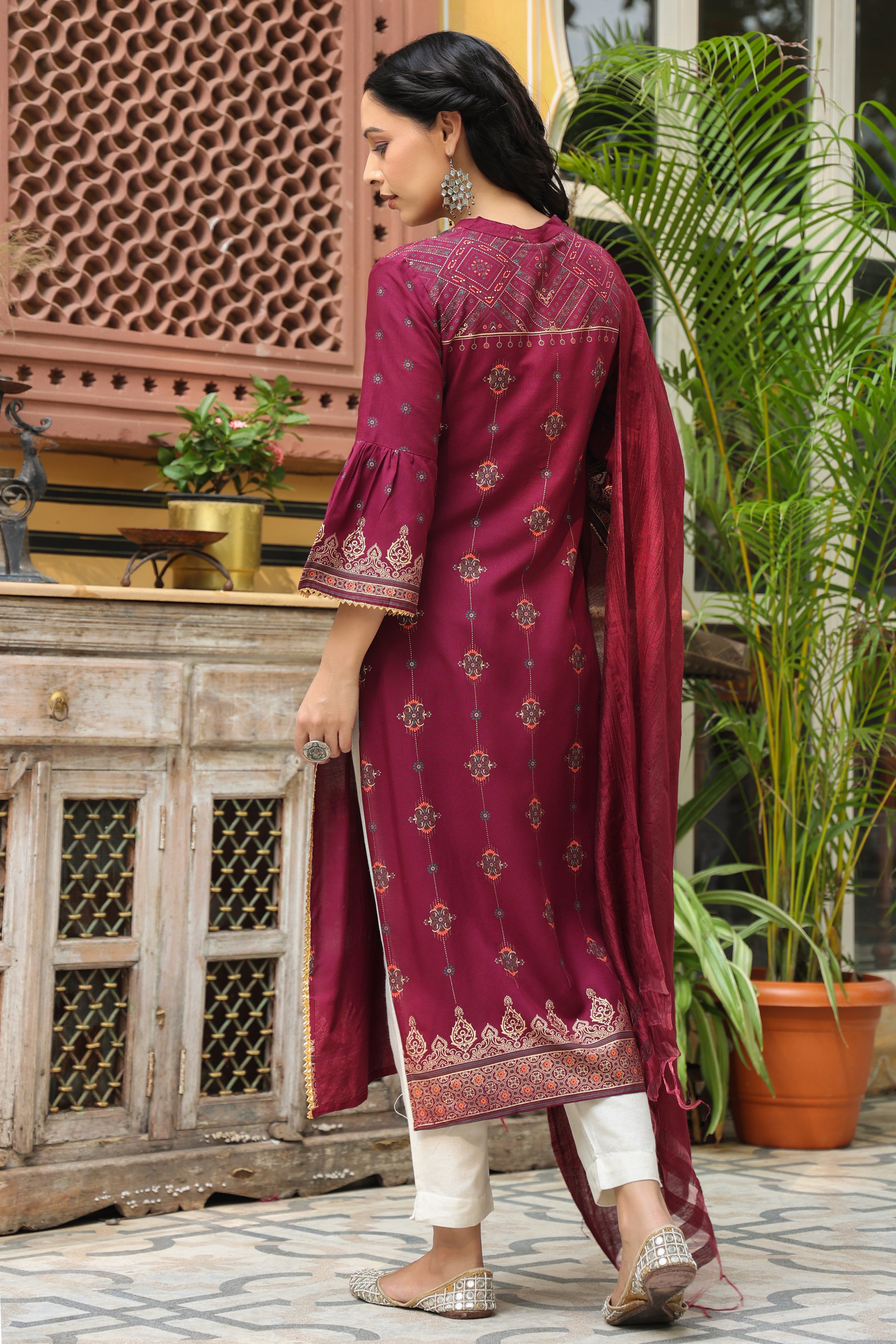 Juniper Wine Rayon Printed Straight Kurta Dupatta Set With Rubber-Band