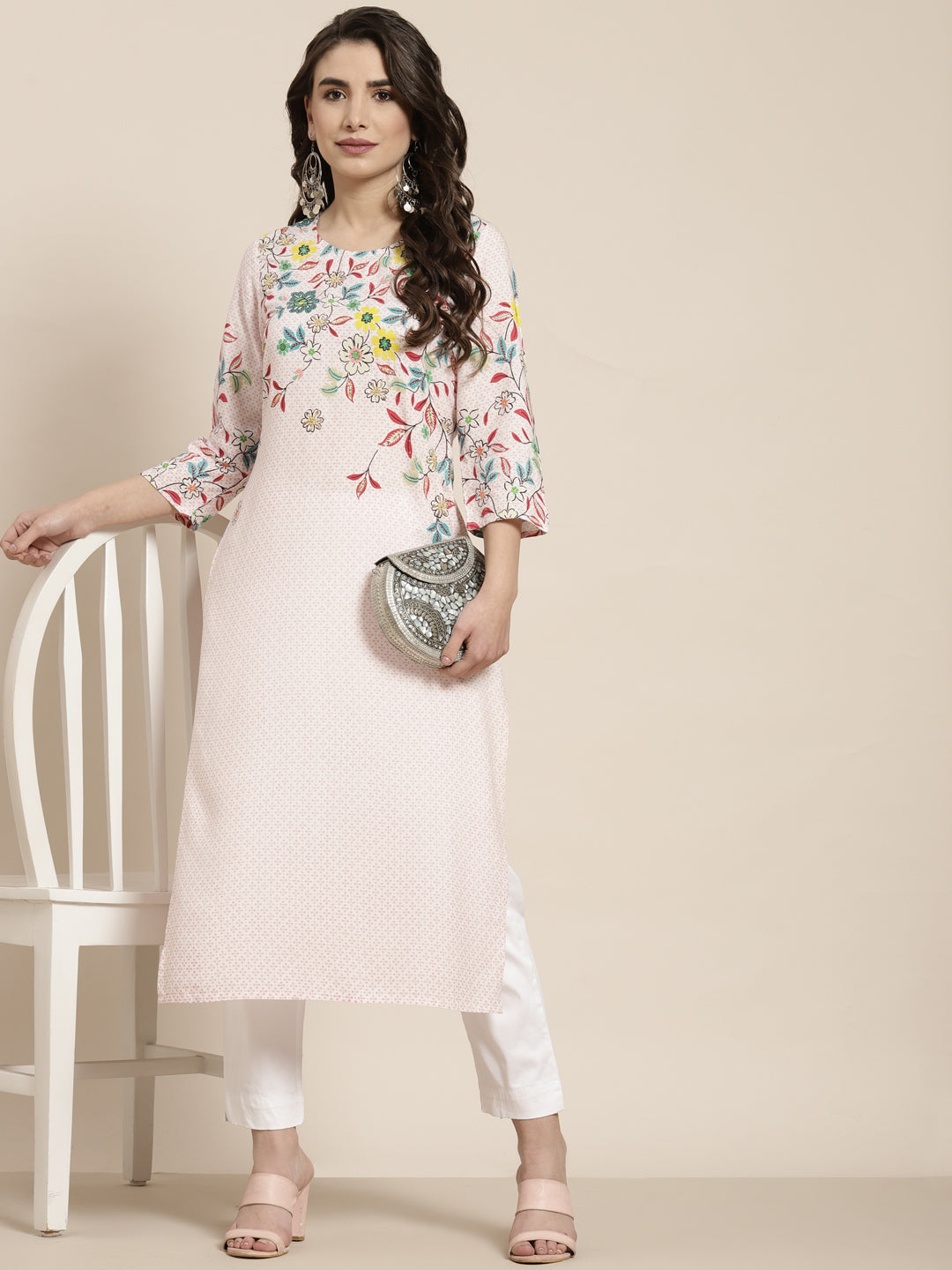 Juniper Women`s Pink Rayon Printed Straight Kurta