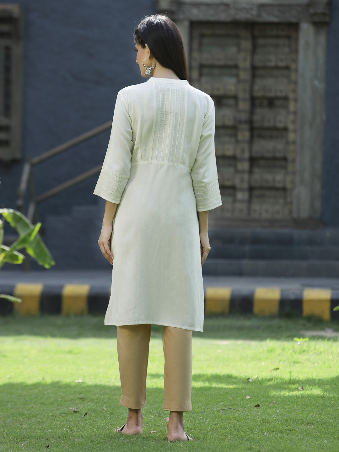 Juniper Ivory Rayon Festive Solid Straight Kurta For Women