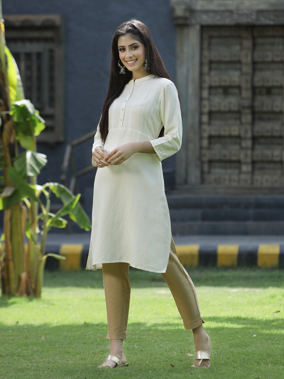 Juniper Ivory Rayon Festive Solid Straight Kurta For Women