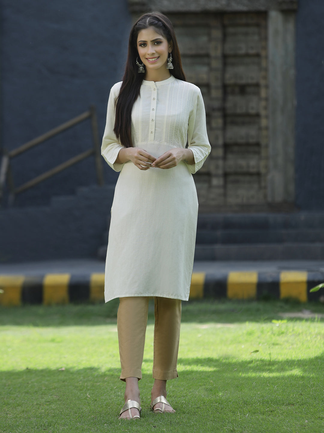 Juniper Ivory Rayon Festive Solid Straight Kurta For Women