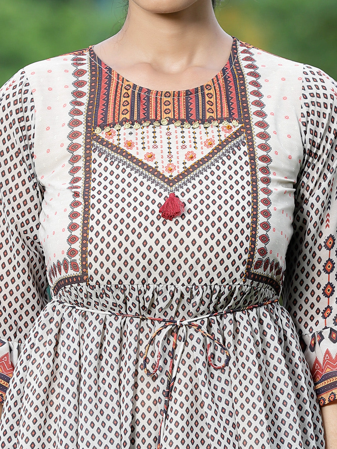 Juniper Women's Ivory Georgette Geometric Printed Tunic