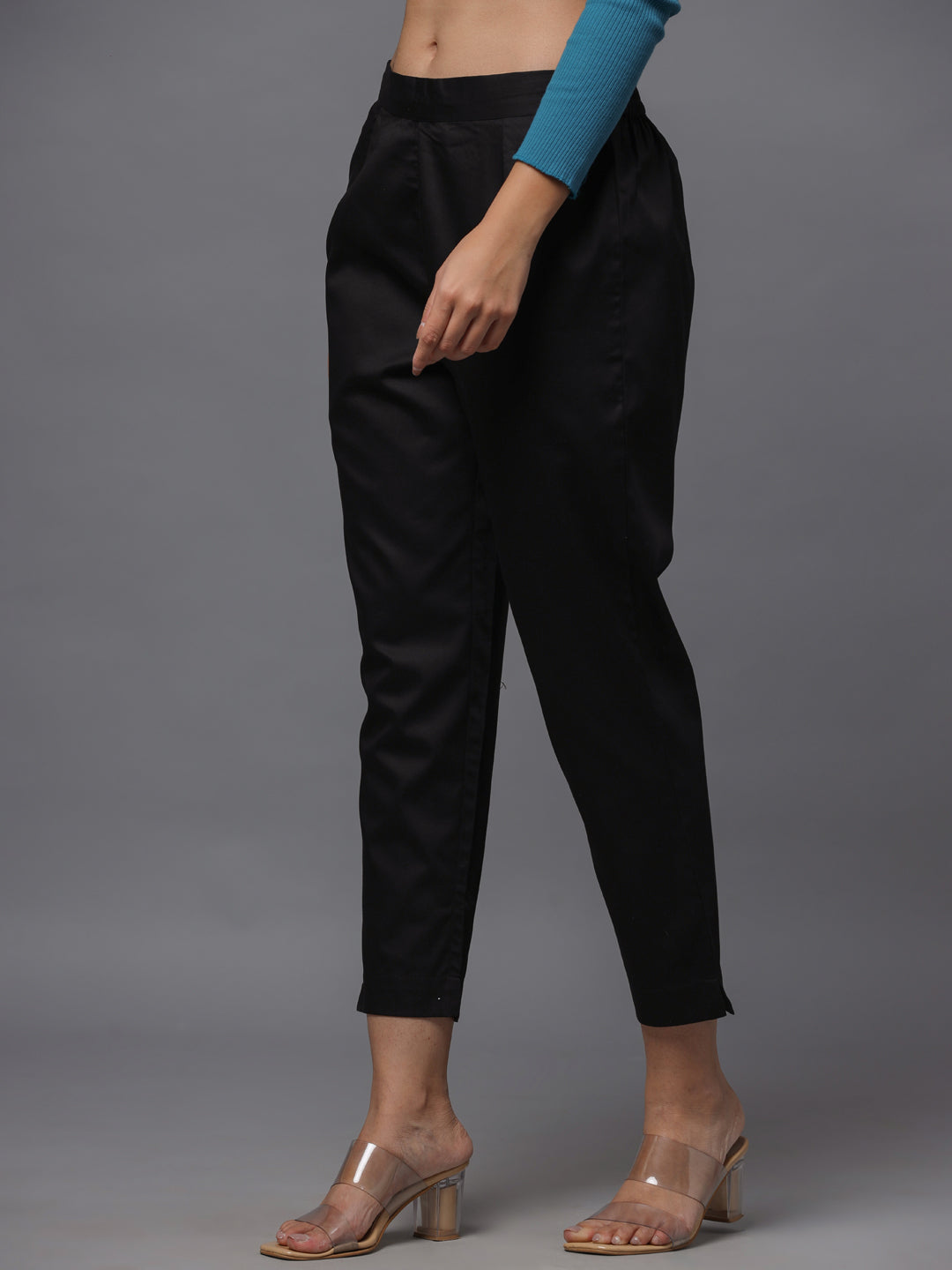 Juniper Women's Black Solid Stright Slim Pant