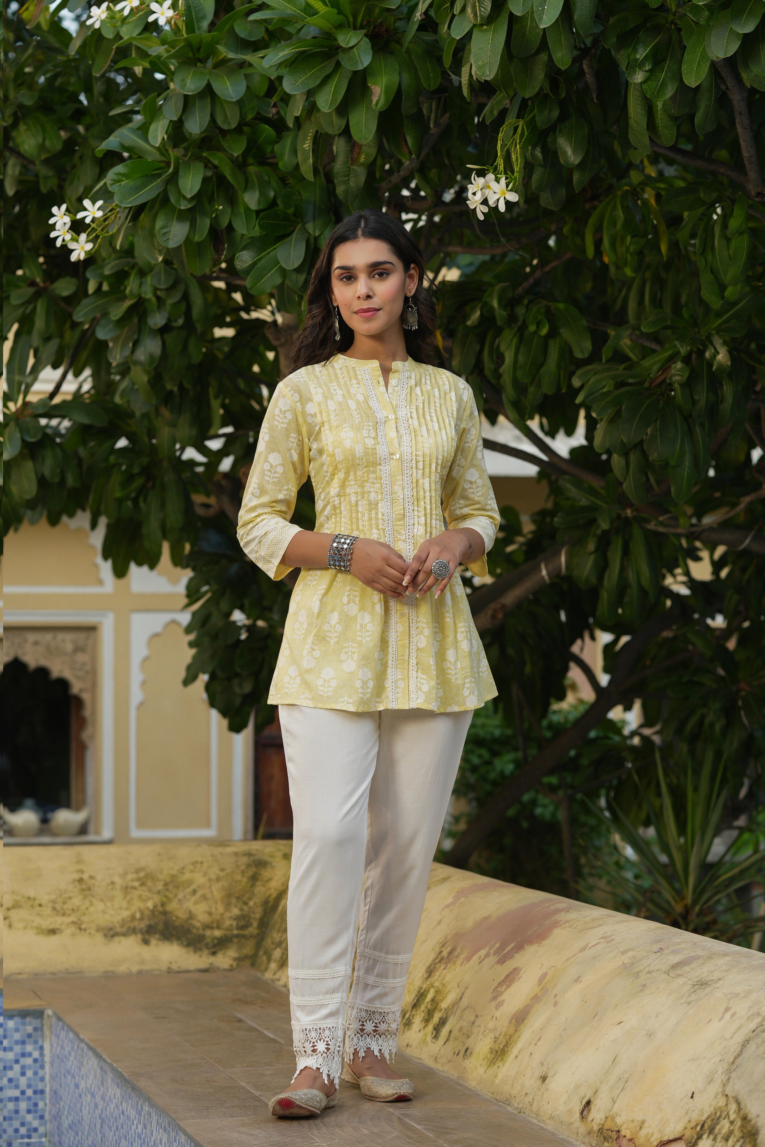 Juniper Women's Yellow Cambric Floral Printed Straight Tunic