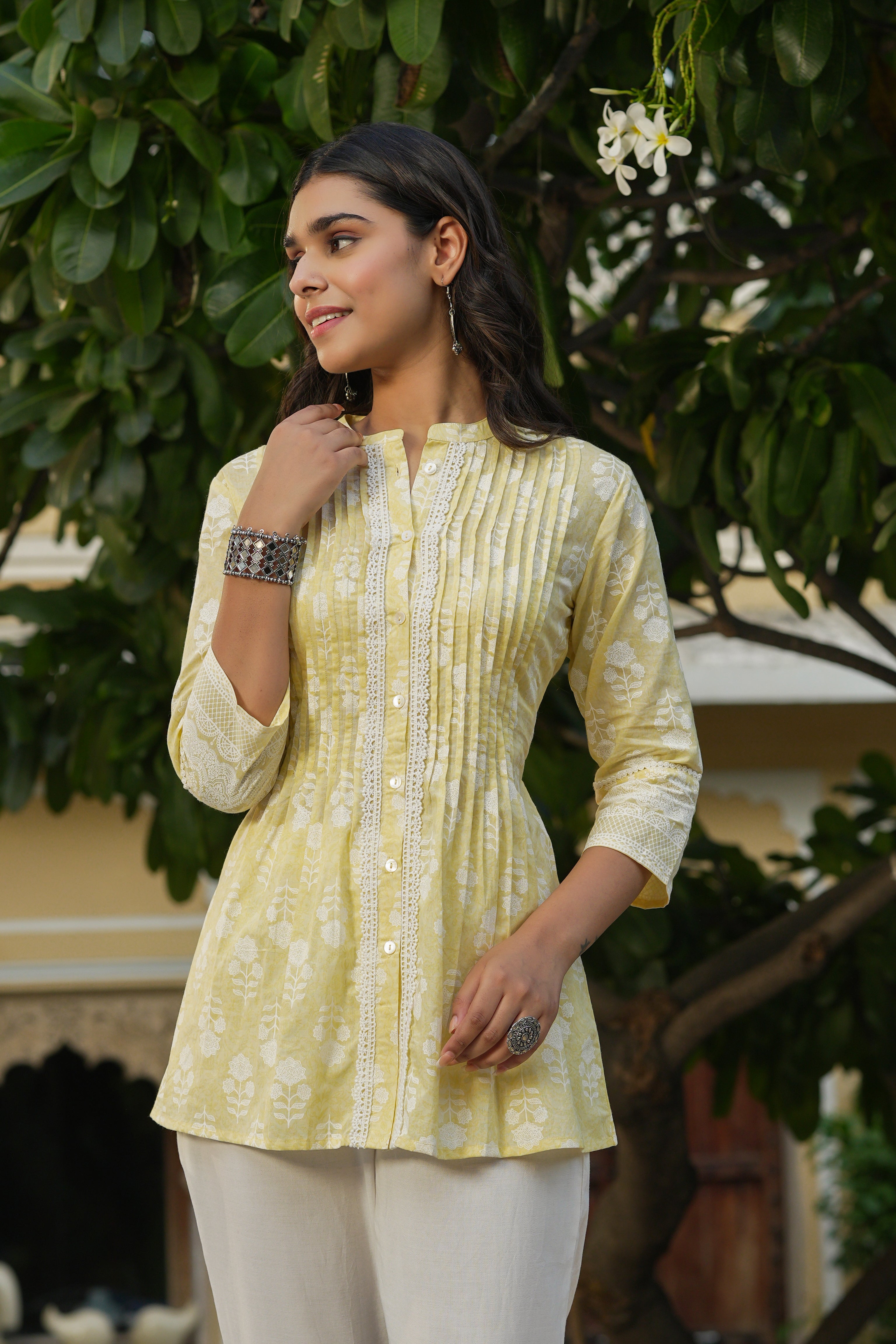 Juniper Women's Yellow Cambric Floral Printed Straight Tunic