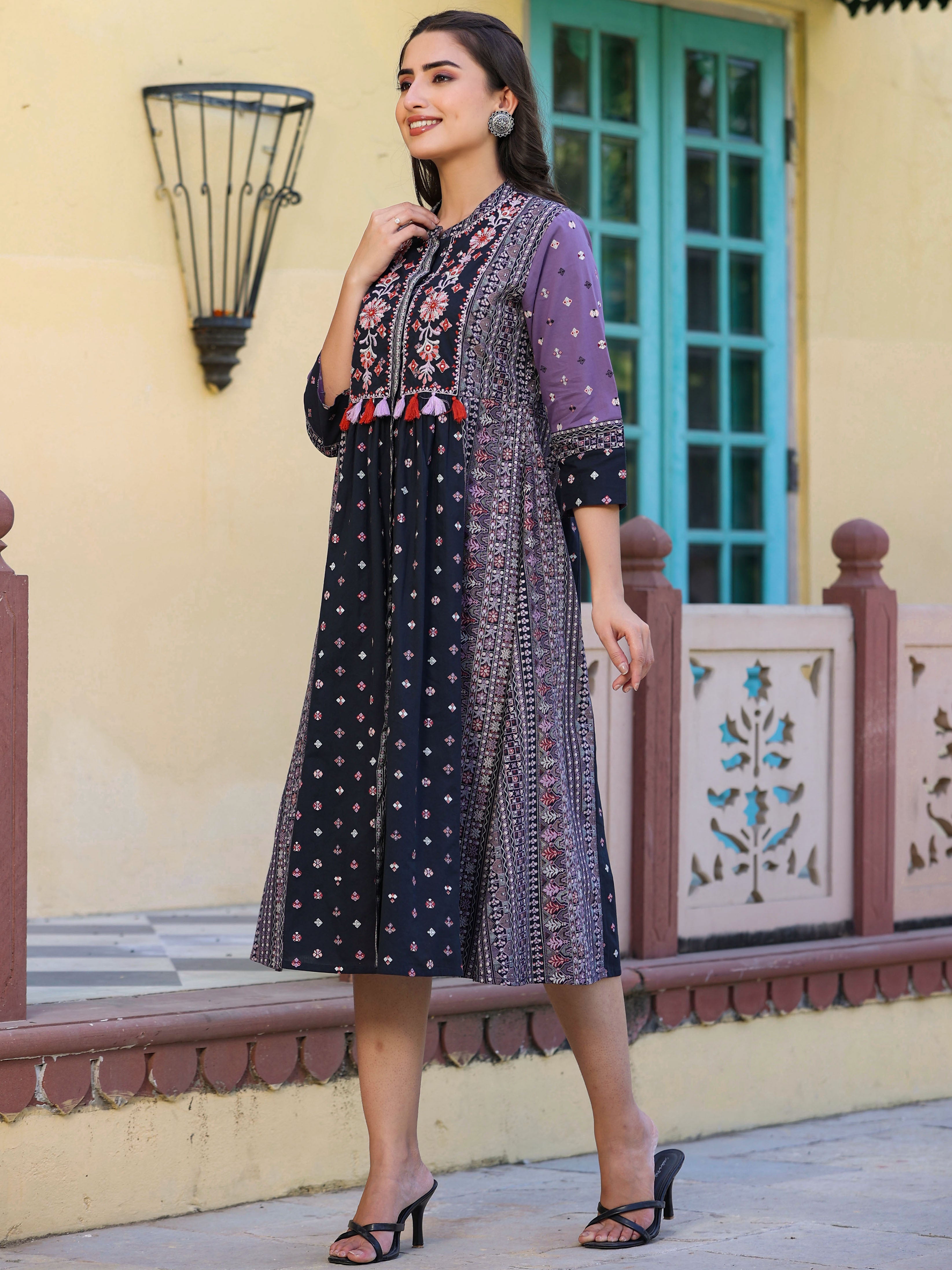 Juniper Women's Lavender Cambric Printed Embroidered Flared Dress