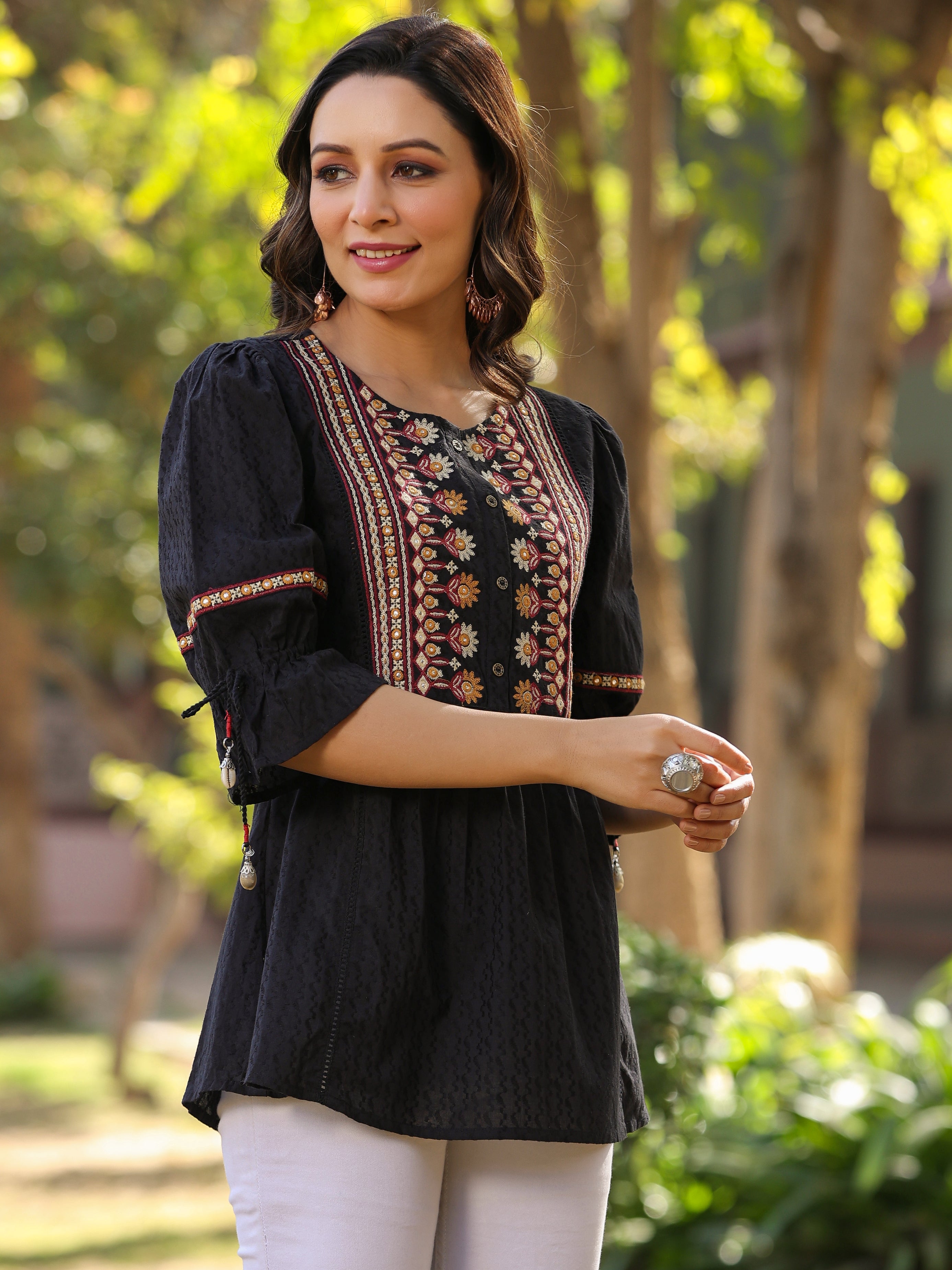 Juniper Women's Black Cotton Solid With Embroidered Straight Tunic