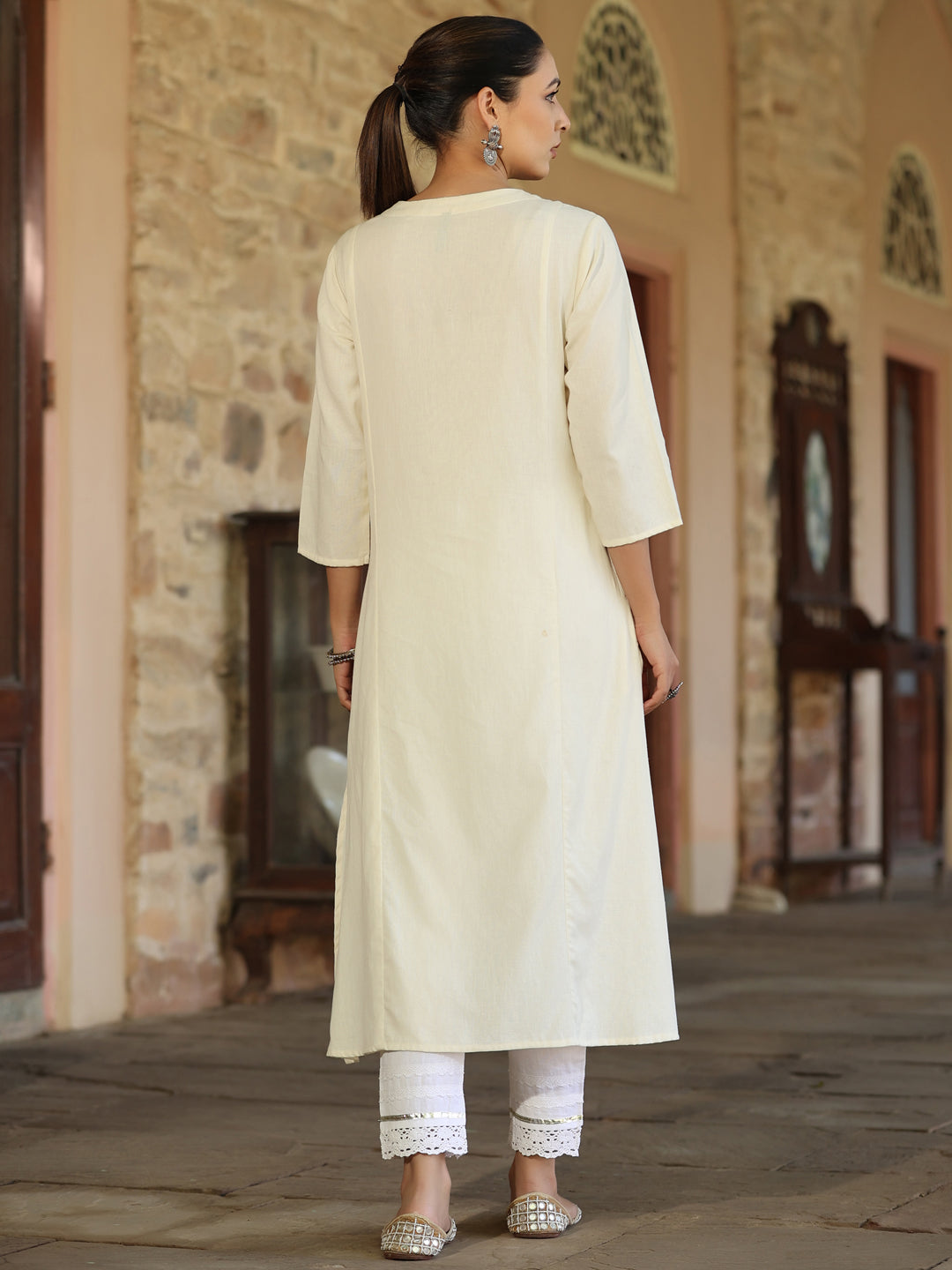 Juniper Women's Off-White Cotton Flex Embroidered Straight Kurta