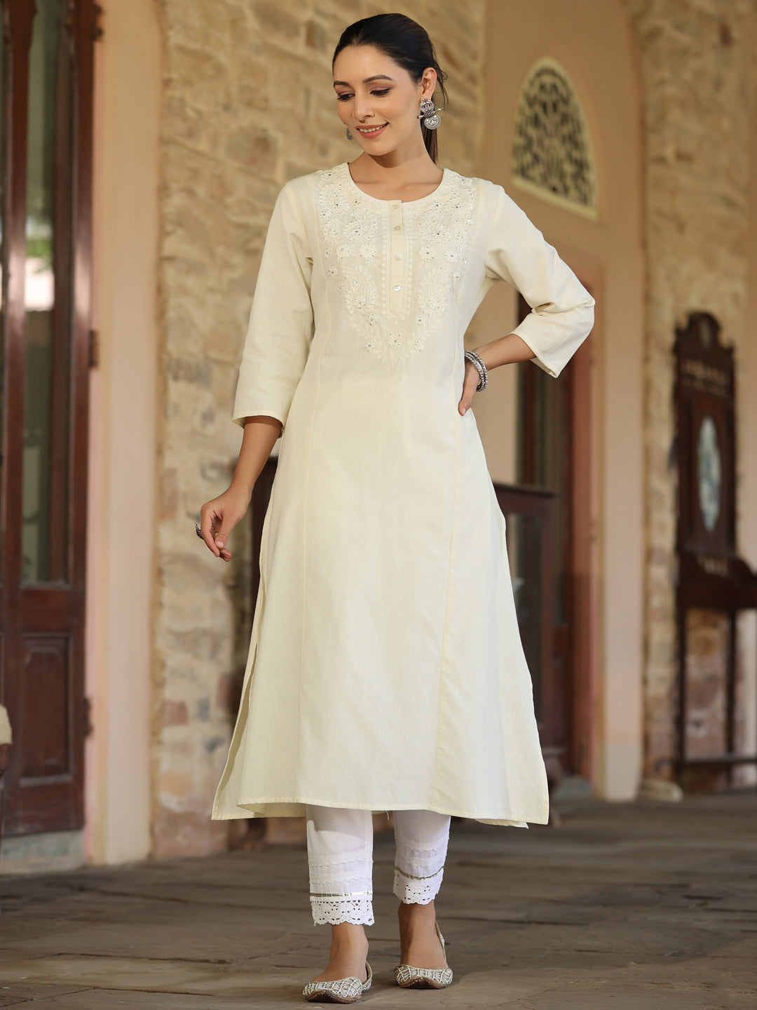 Juniper Women's Off-White Cotton Flex Embroidered Straight Kurta