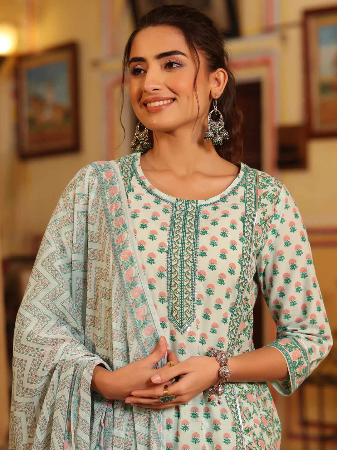 Juniper Women's Sea Green Cambric Floral Printed Kurta Palazzo Set