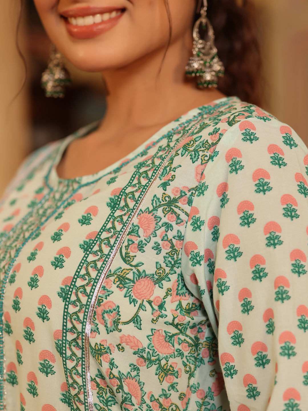 Juniper Women's Sea Green Cambric Floral Printed Kurta Palazzo Set