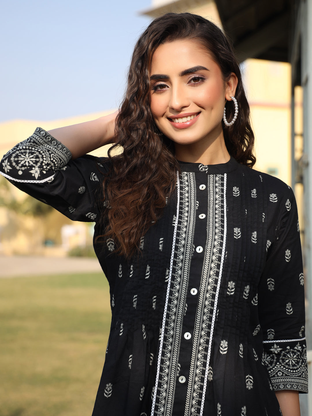 Juniper Women’s Black Cambric Floral Printed Tunic